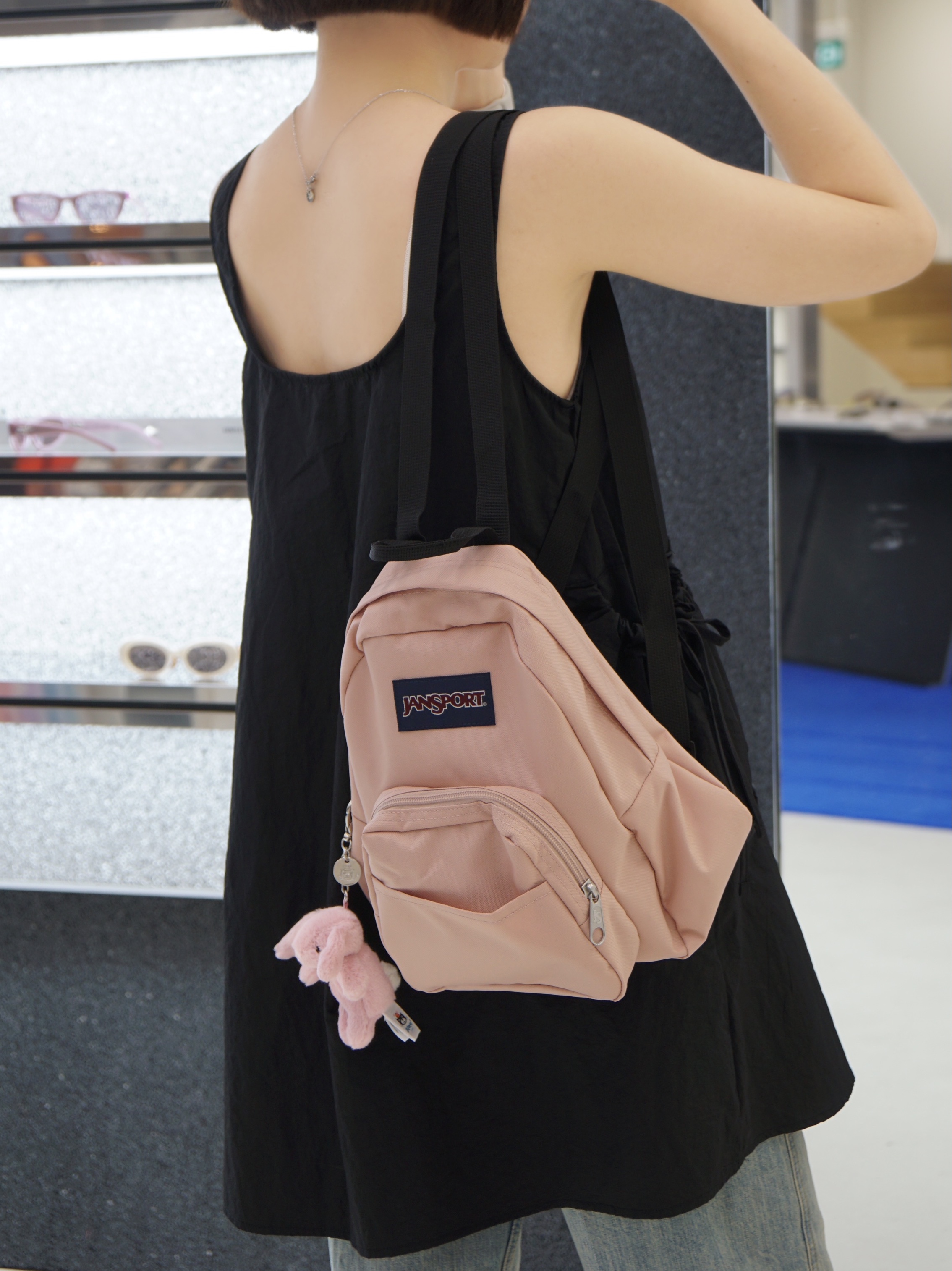 Jellycat Bashful Bunny Bag Charm Tulip, Jansport Half Pint Mini Backpack Misty Rose 착용 스타일