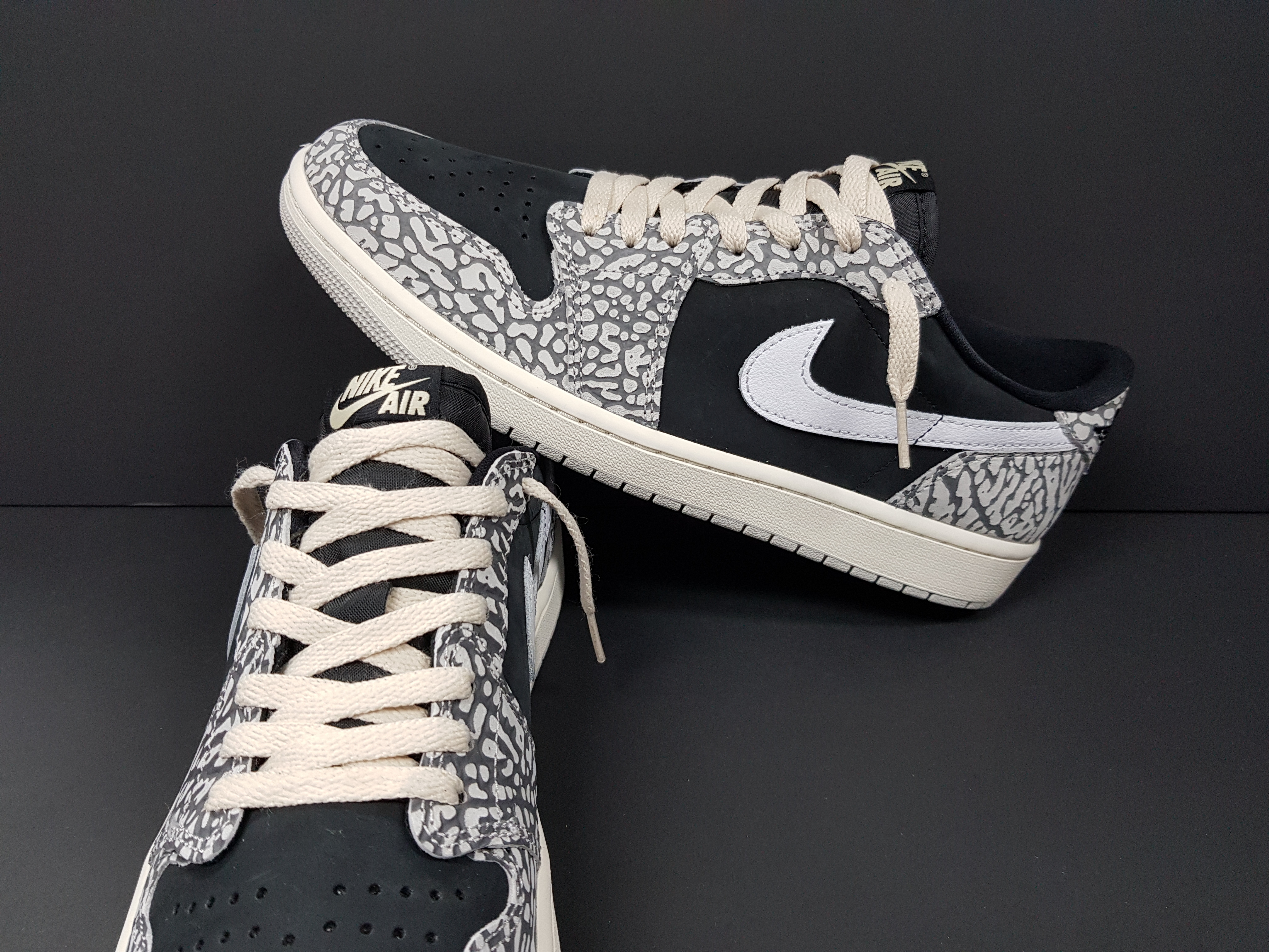 Jordan 1 Retro Low OG Black Cement 착용 스타일 - 3