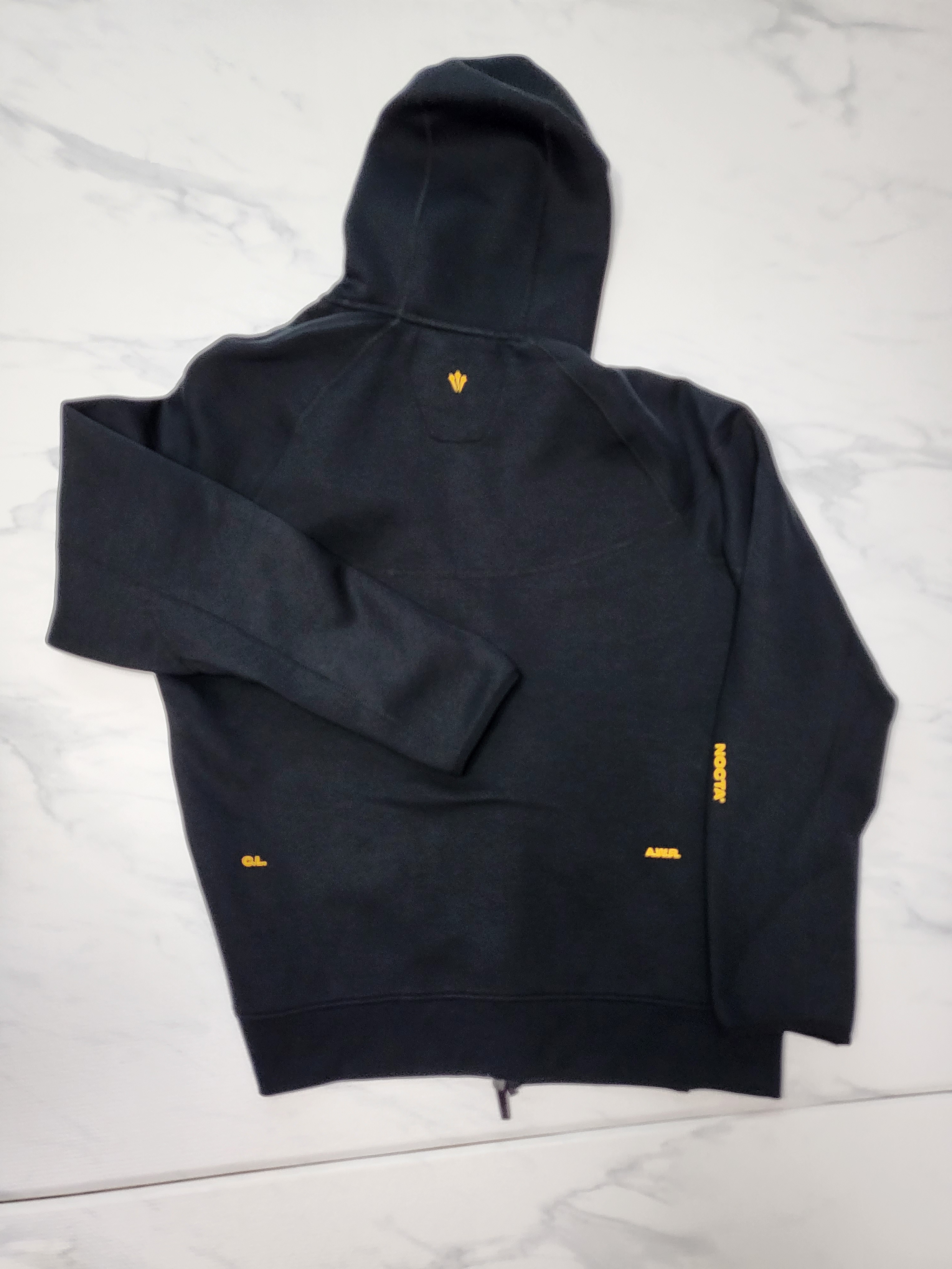Nike x Drake Nocta Tech Fleece Hoodie Black (FD8453-010) 착용 스타일 - 2