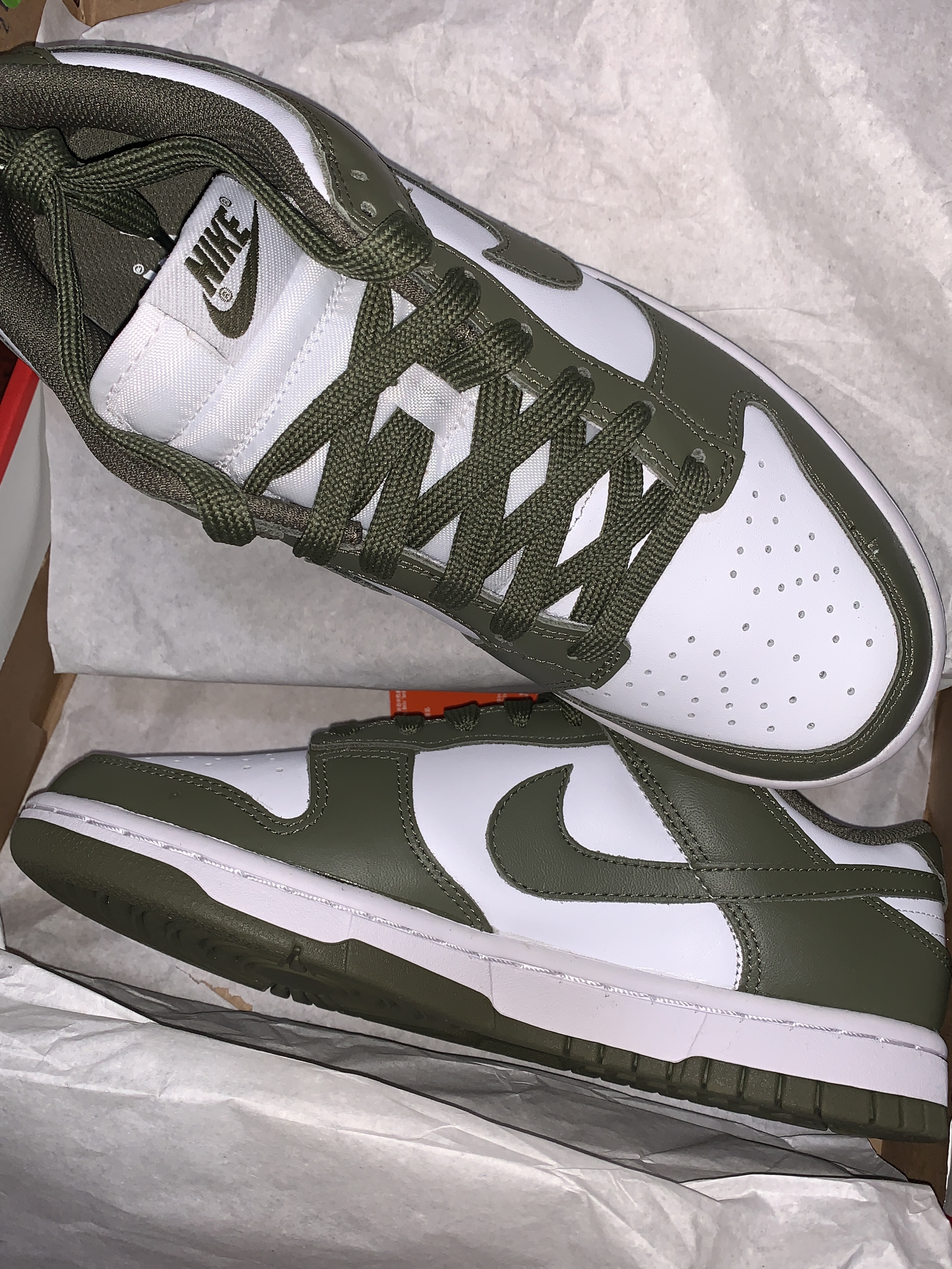 (W) Nike Dunk Low Medium Olive 착용 스타일