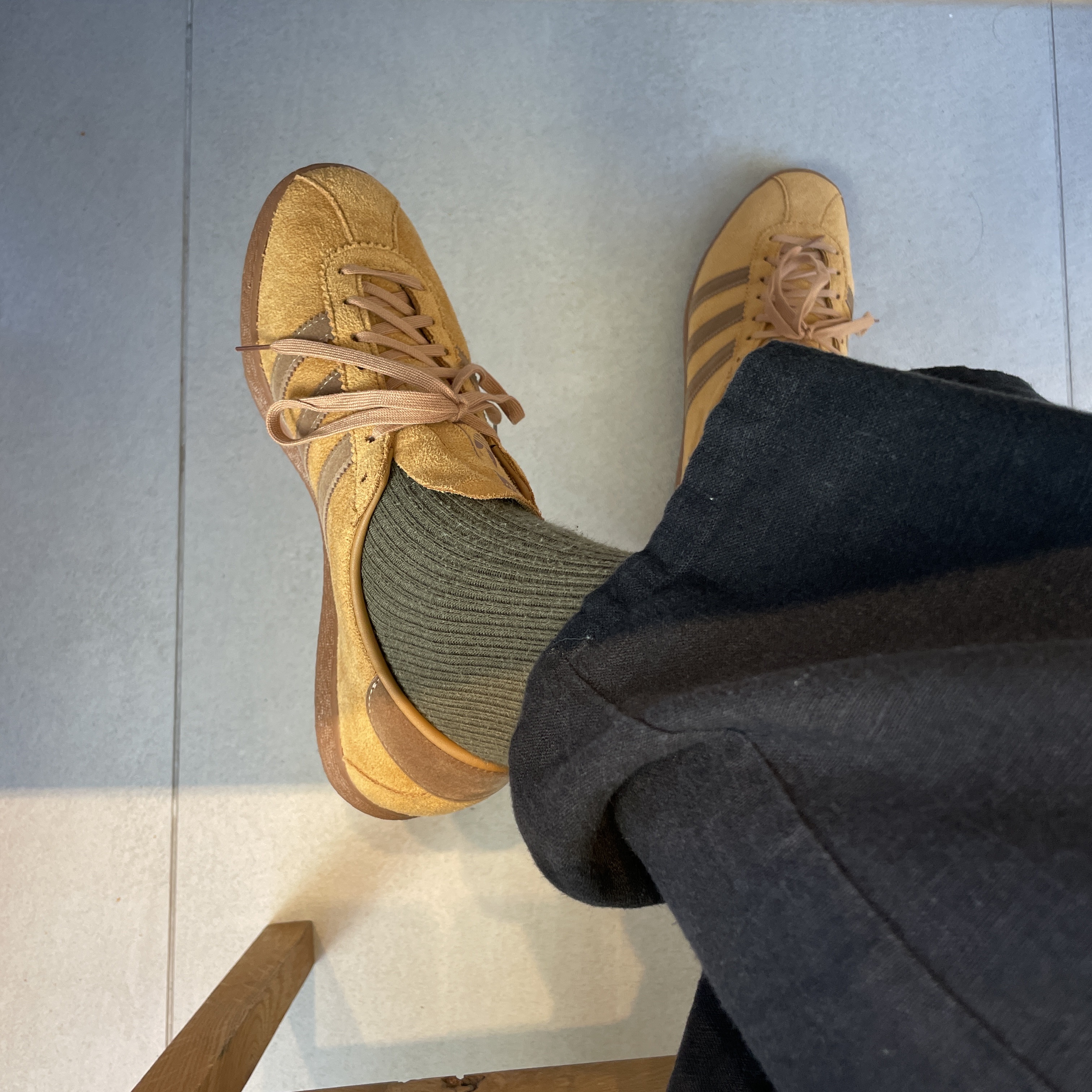 Adidas Tobacco Gruen Mesa Brown Desert 착용 스타일