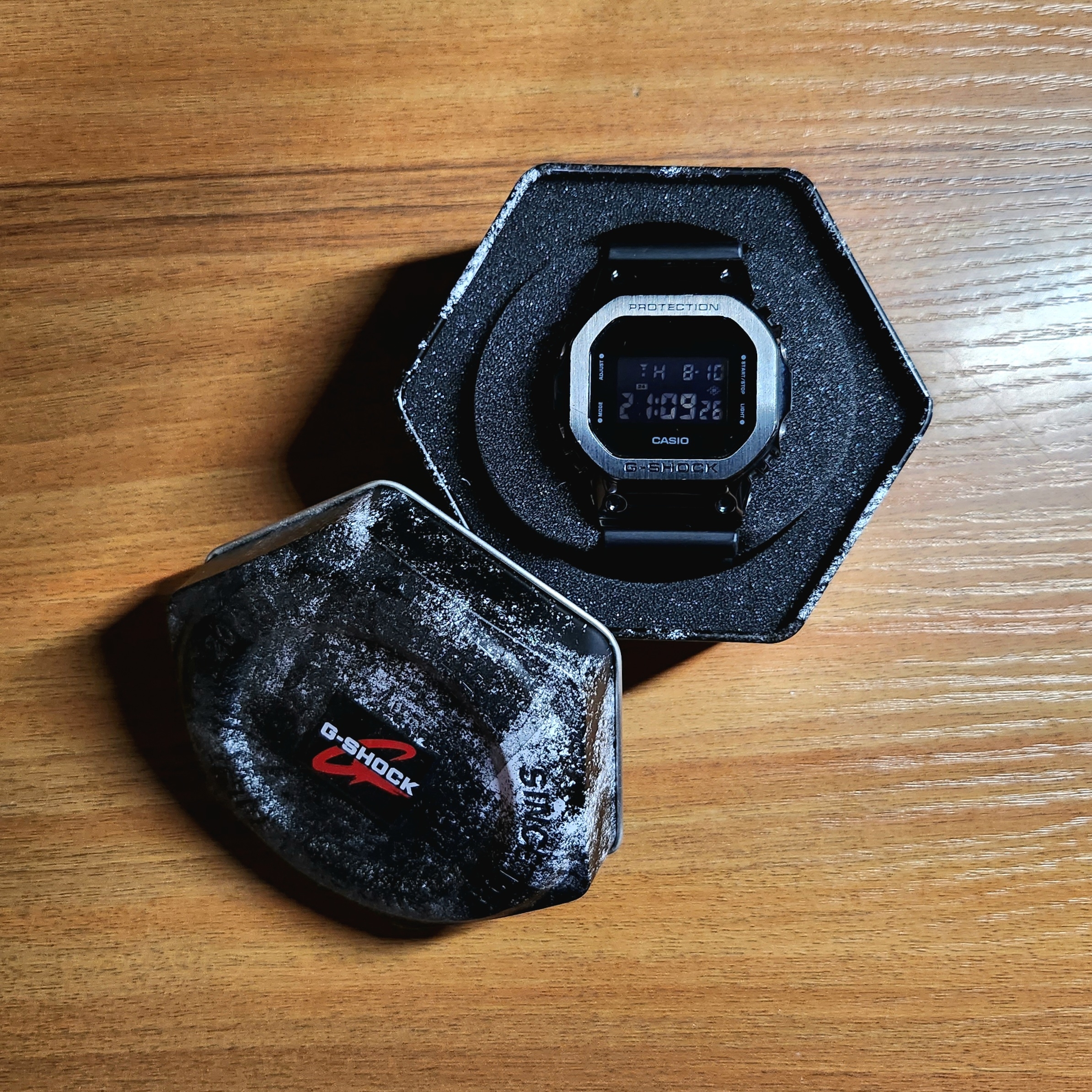 Casio G-Shock GM-5600B-1 착용 스타일 - 2