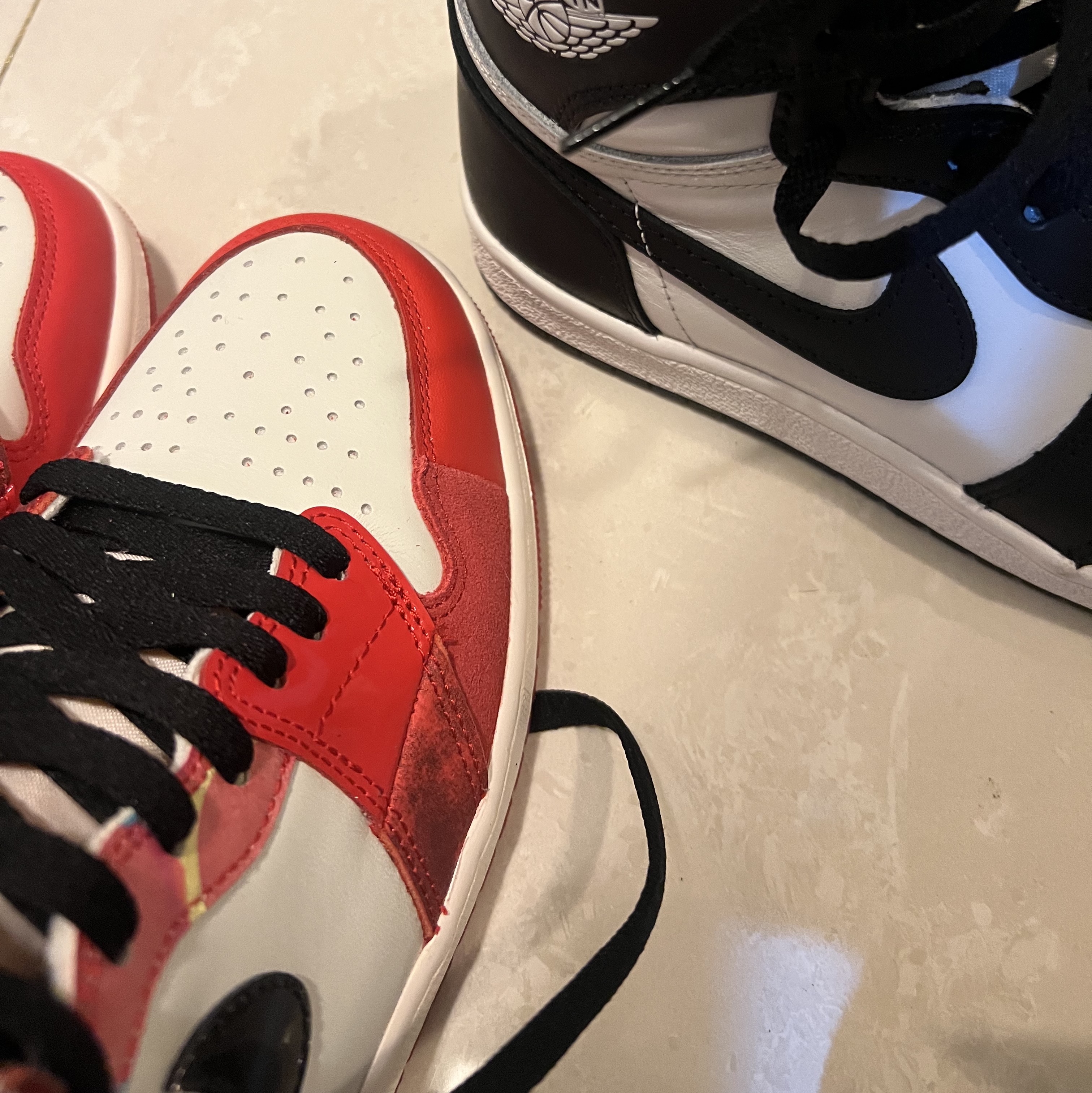 Jordan 1 Retro High Spider-Man Next Chapter, Jordan 1 High 85 Black White 착용 스타일