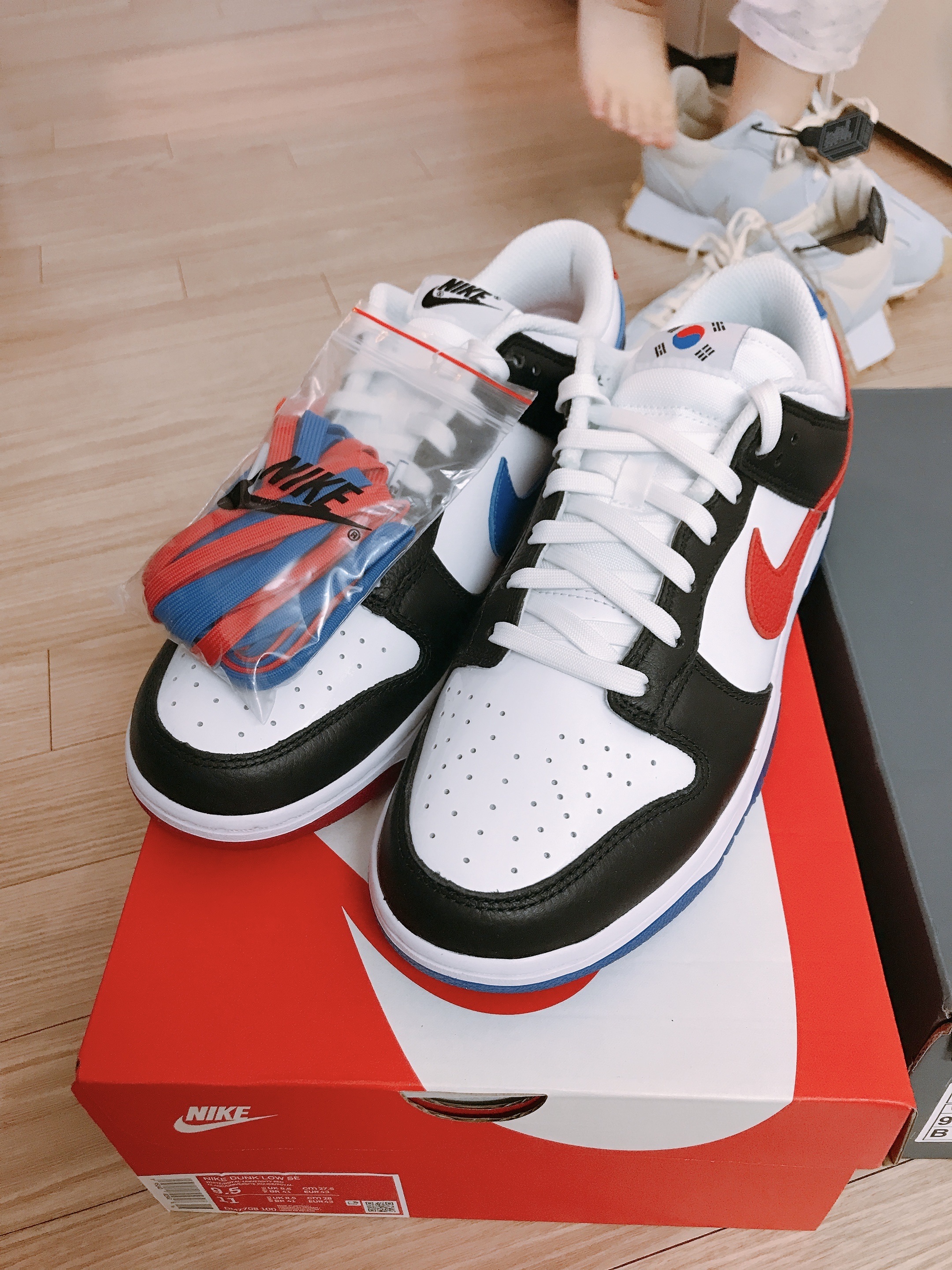 Nike Dunk Low SE Seoul 착용 스타일 - 1