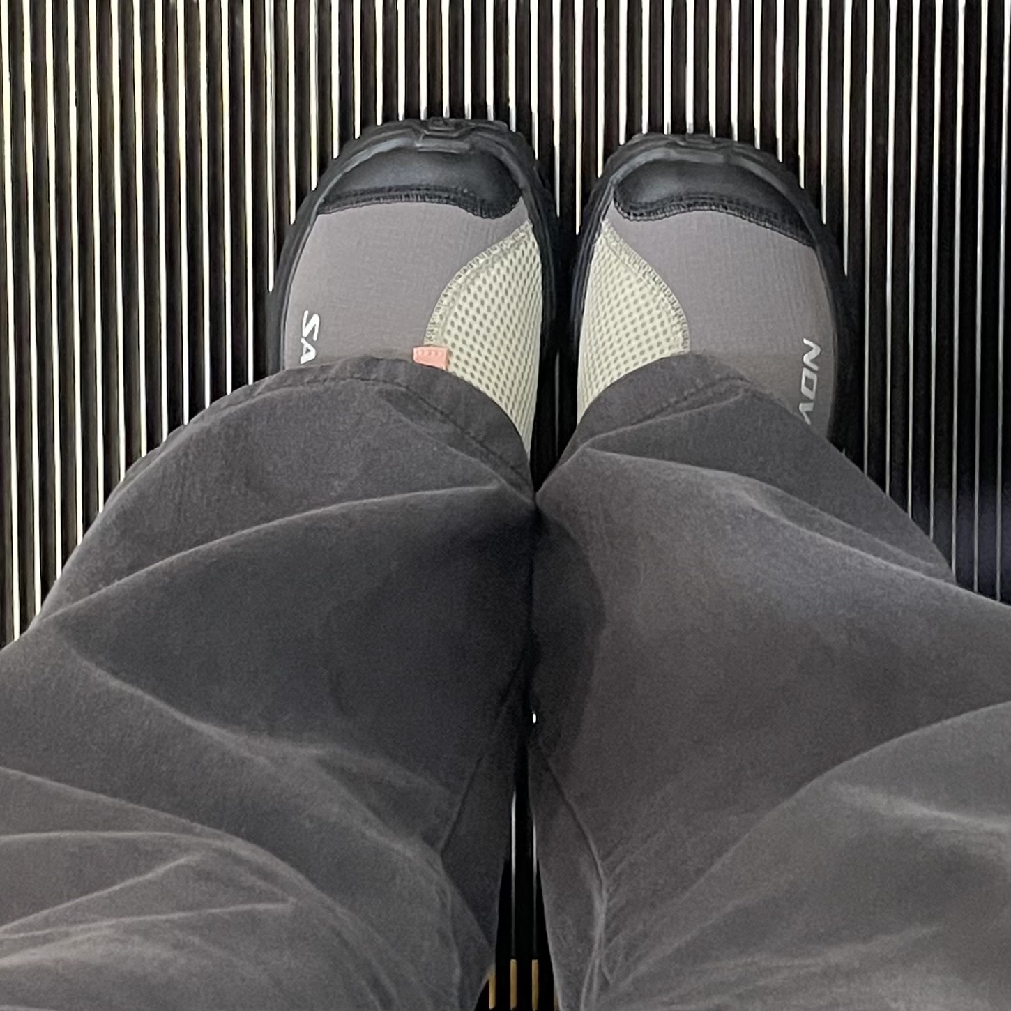 Salomon RX Slide 3.0 Pewter 착용 스타일