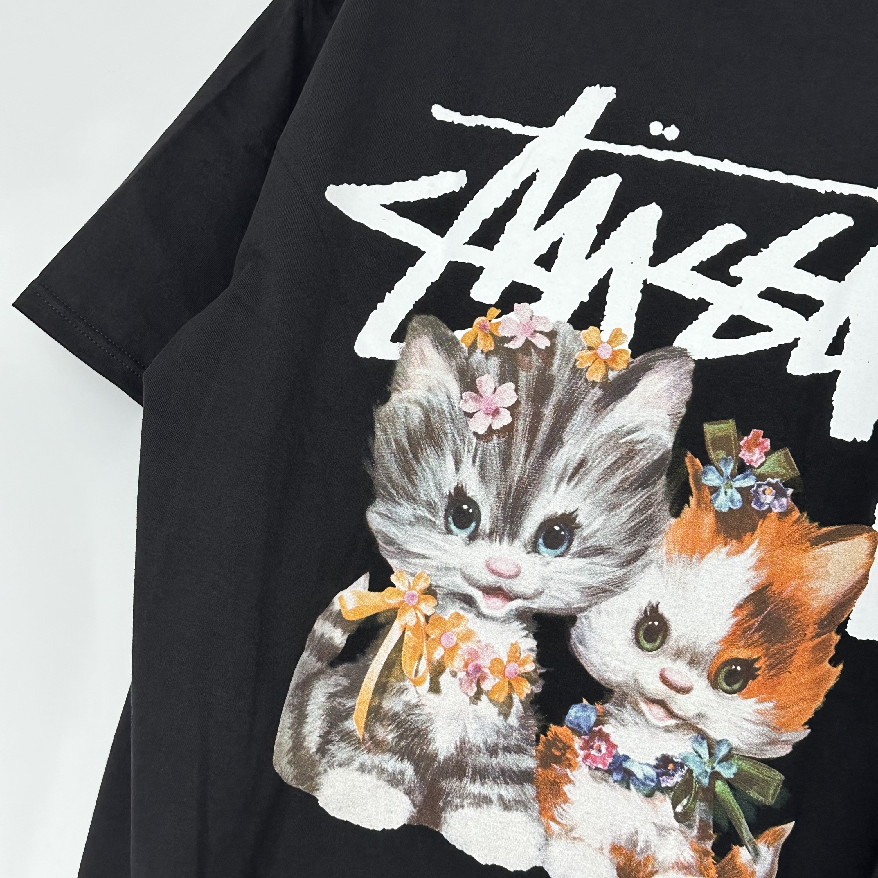 Stussy Kittens T-Shirt Black 착용 스타일 - 3