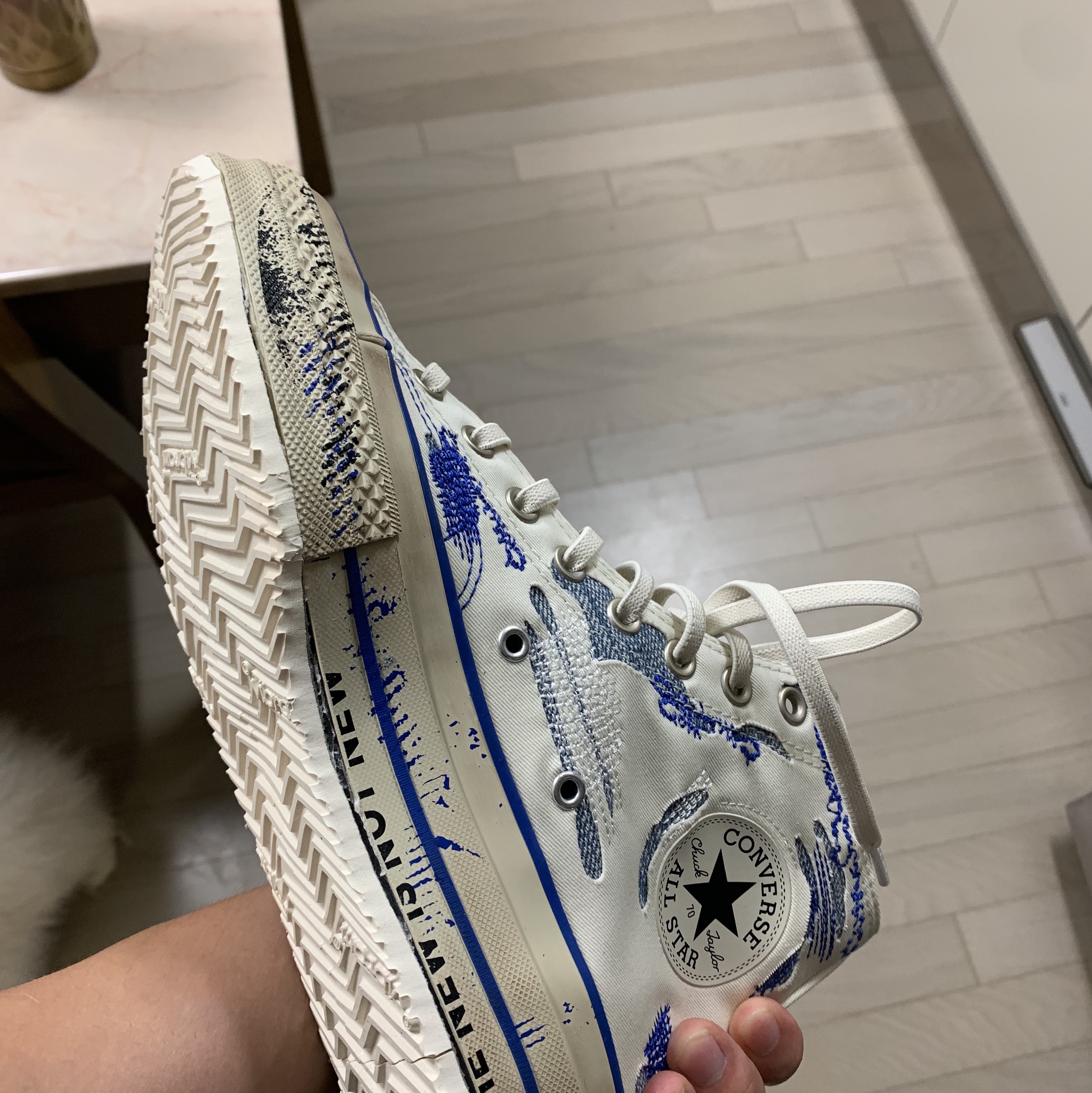 Converse x Ader Error Chuck 70 High White 착용 스타일 - 5