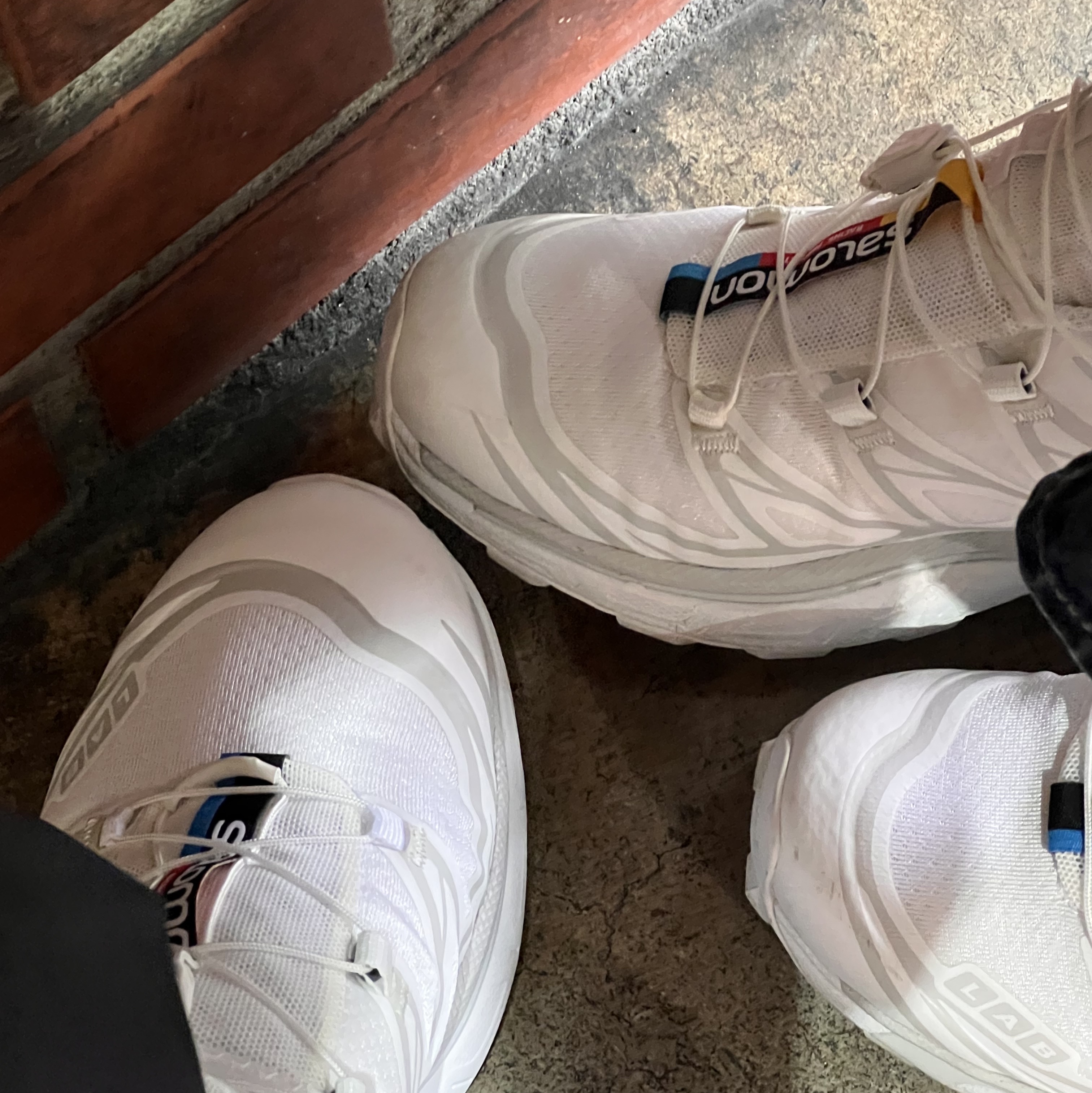 Salomon XT-6 ADV White 착용 스타일
