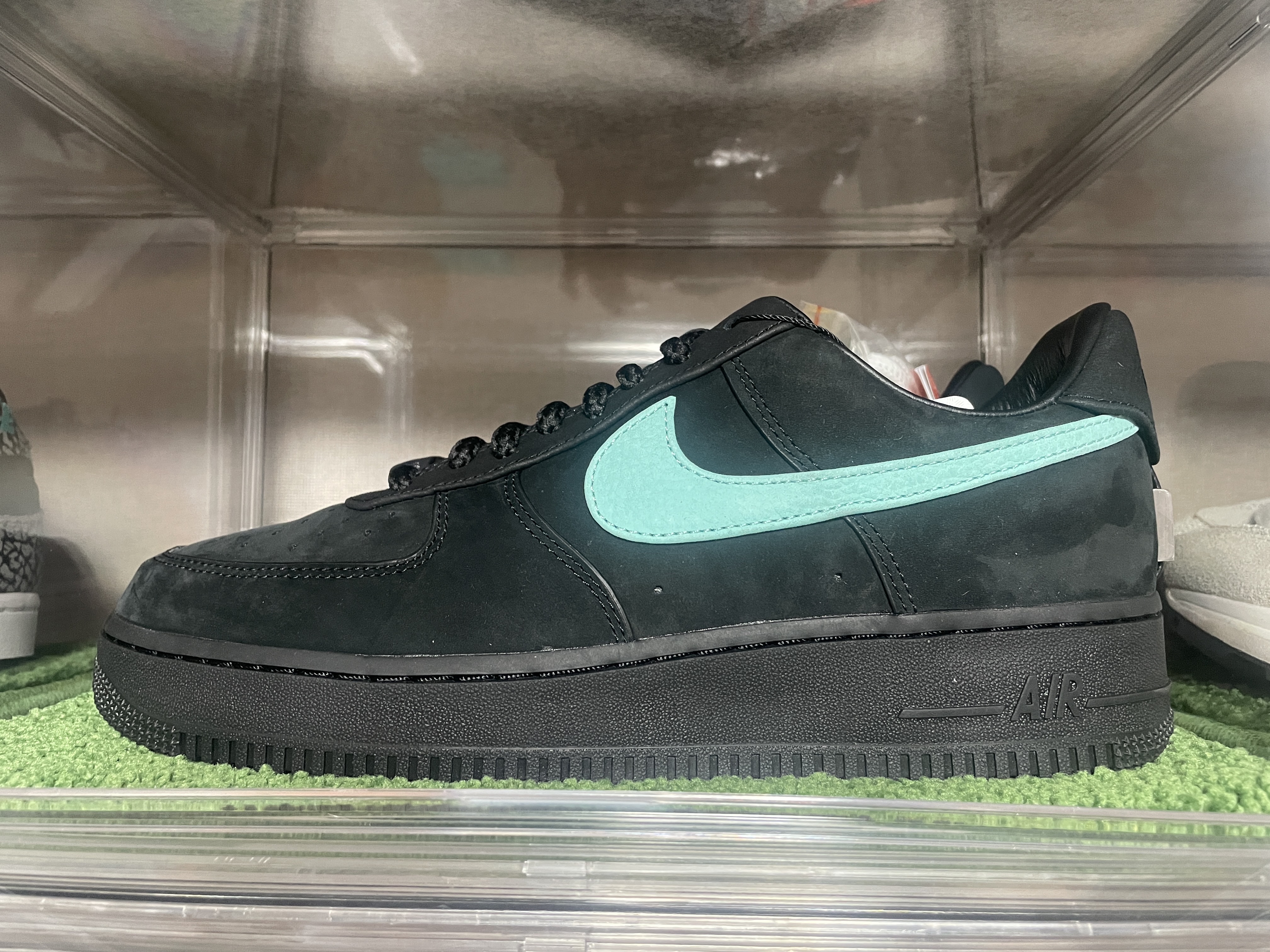 Nike x Tiffany & Co. Air Force 1 Low SP 1837 착용 스타일