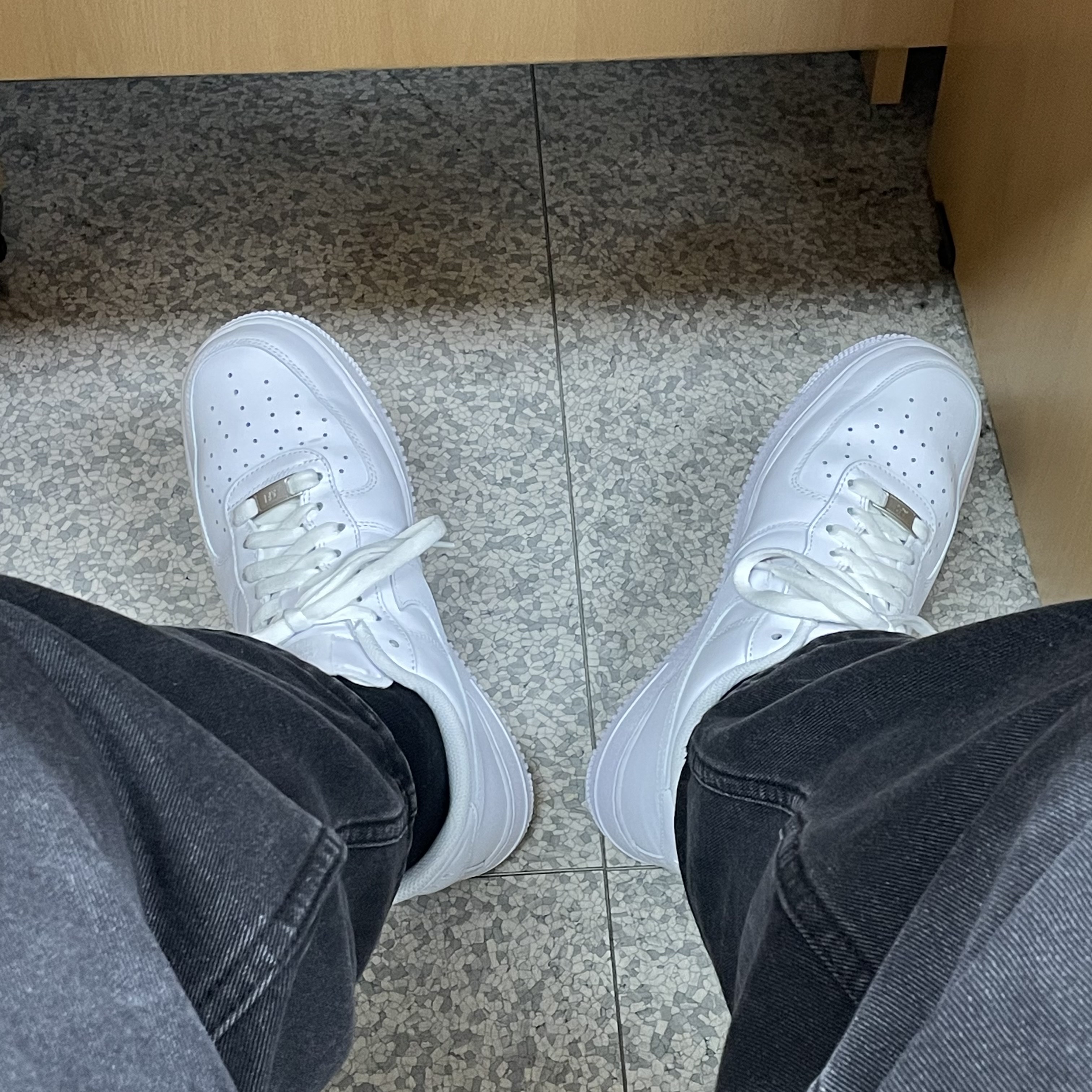 Nike Air Force 1 '07 Low White 착용 스타일