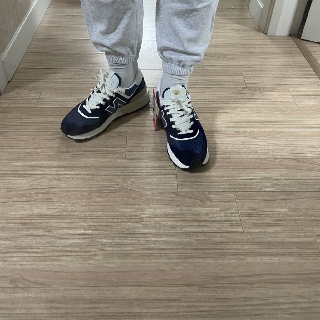 New Balance 574 Legacy Navy 착용 스타일
