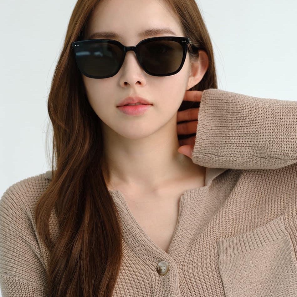 Gentle Monster Heizer 01 Black 착용 스타일 - 1