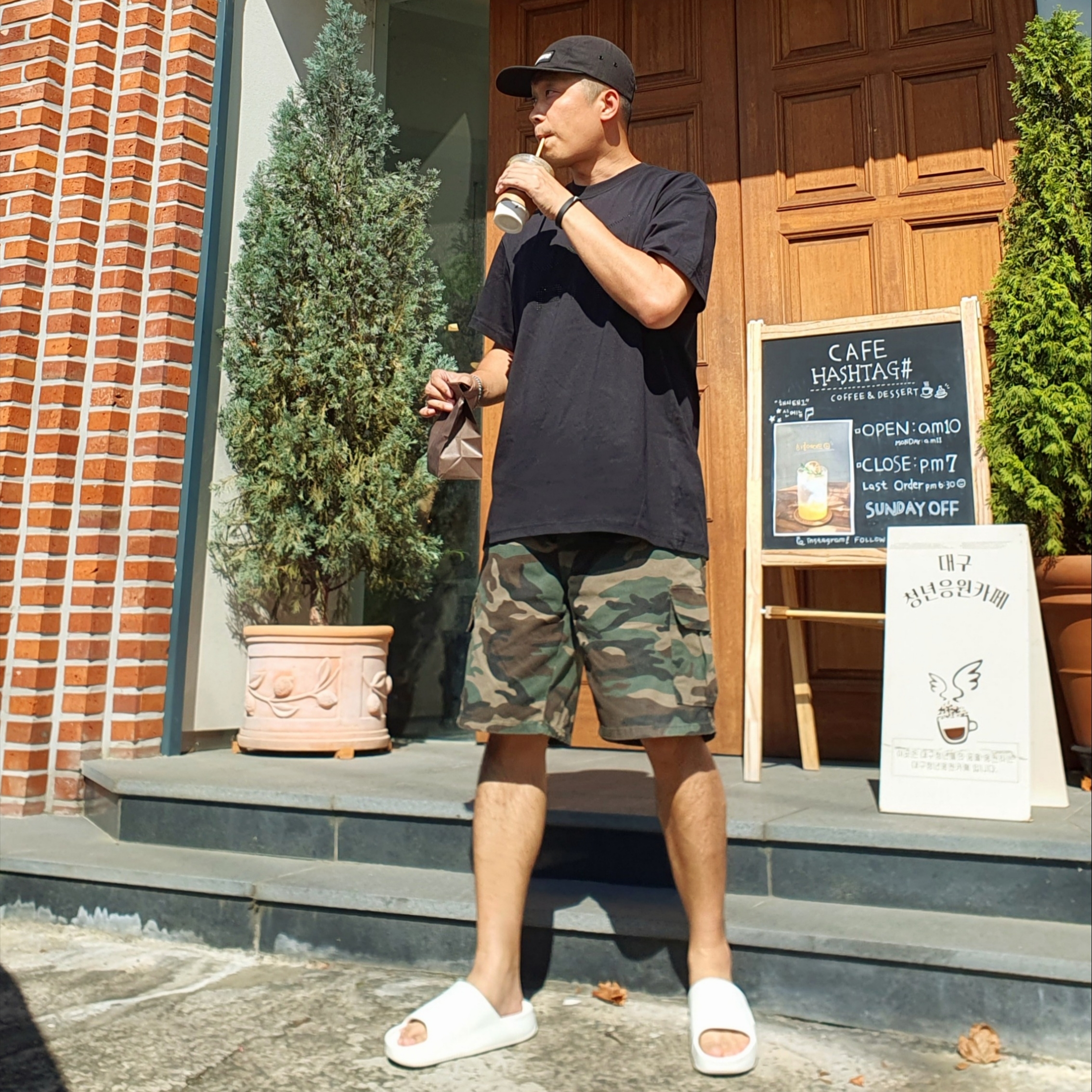 Nike Calm Slide Sail, Supreme Military Camp Cap Black - 20SS 착용 스타일 - 3