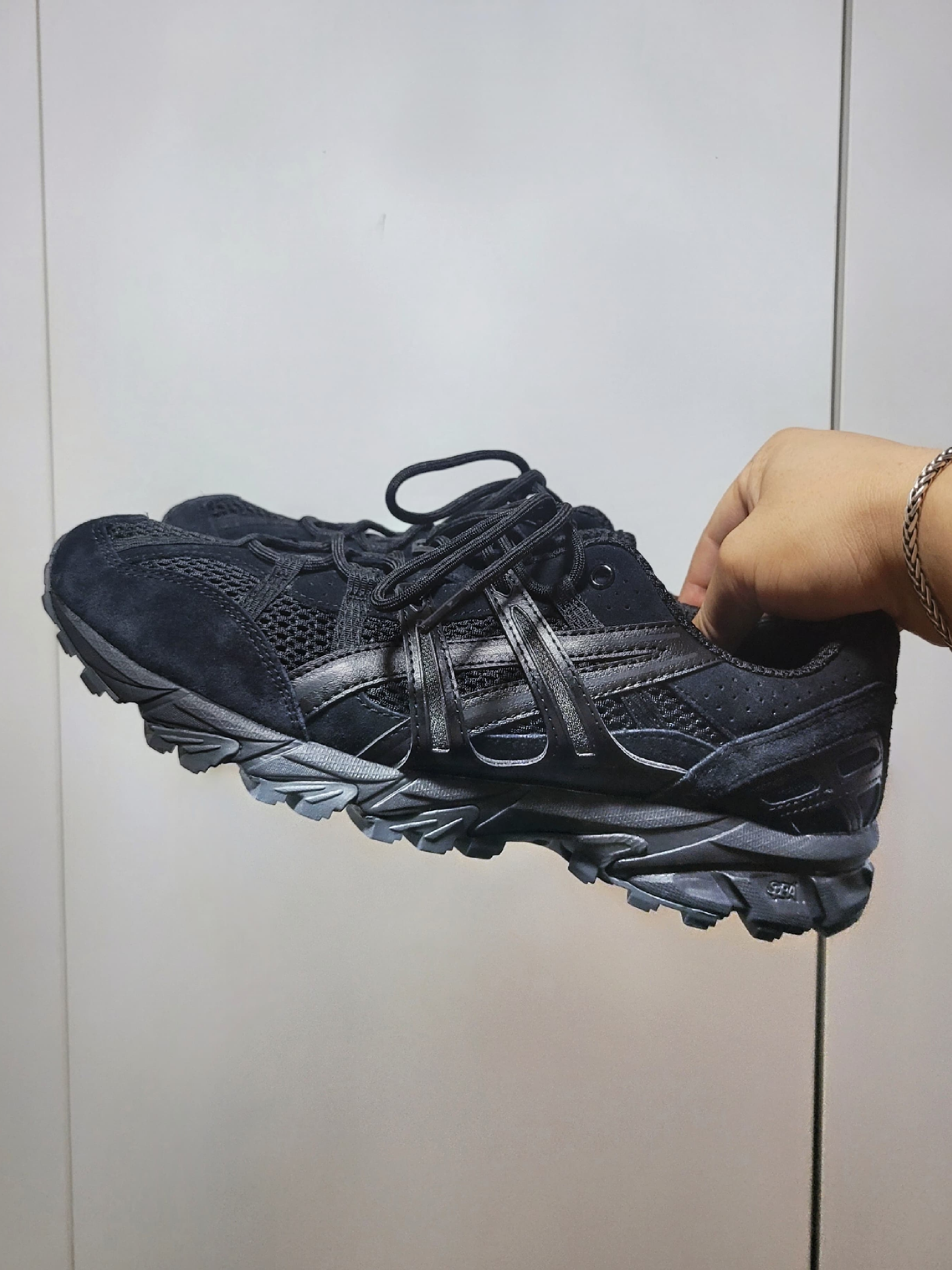 Asics Gel-Sonoma 15-50 Black 착용 스타일