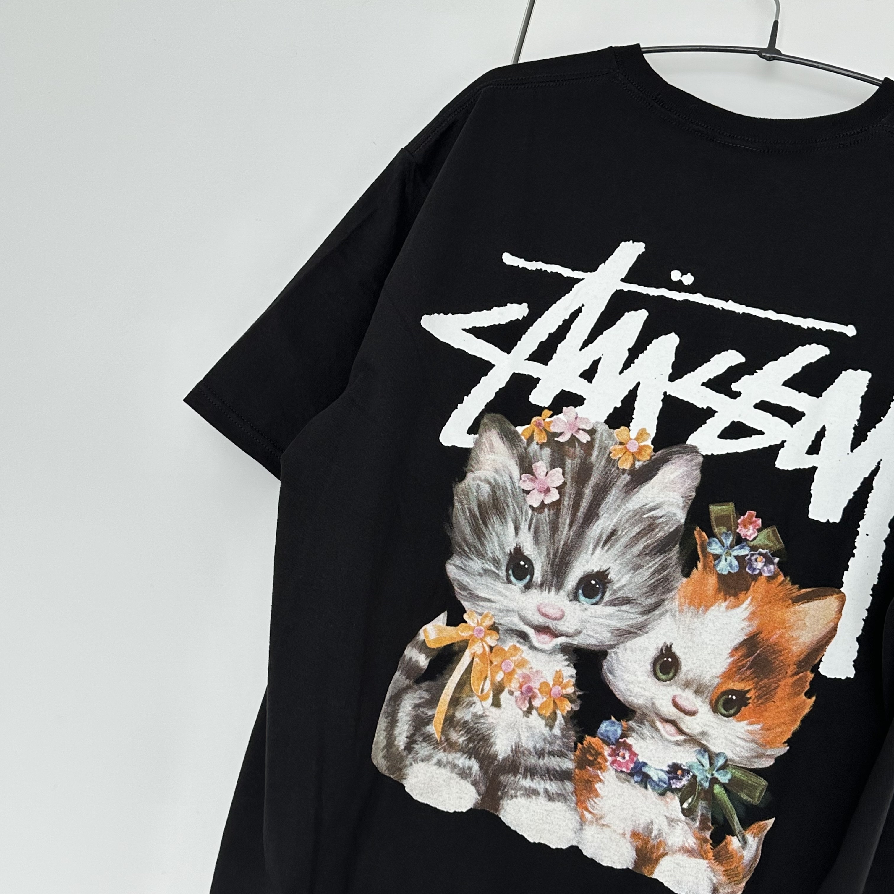 Stussy Kittens T-Shirt Black 착용 스타일 - 2