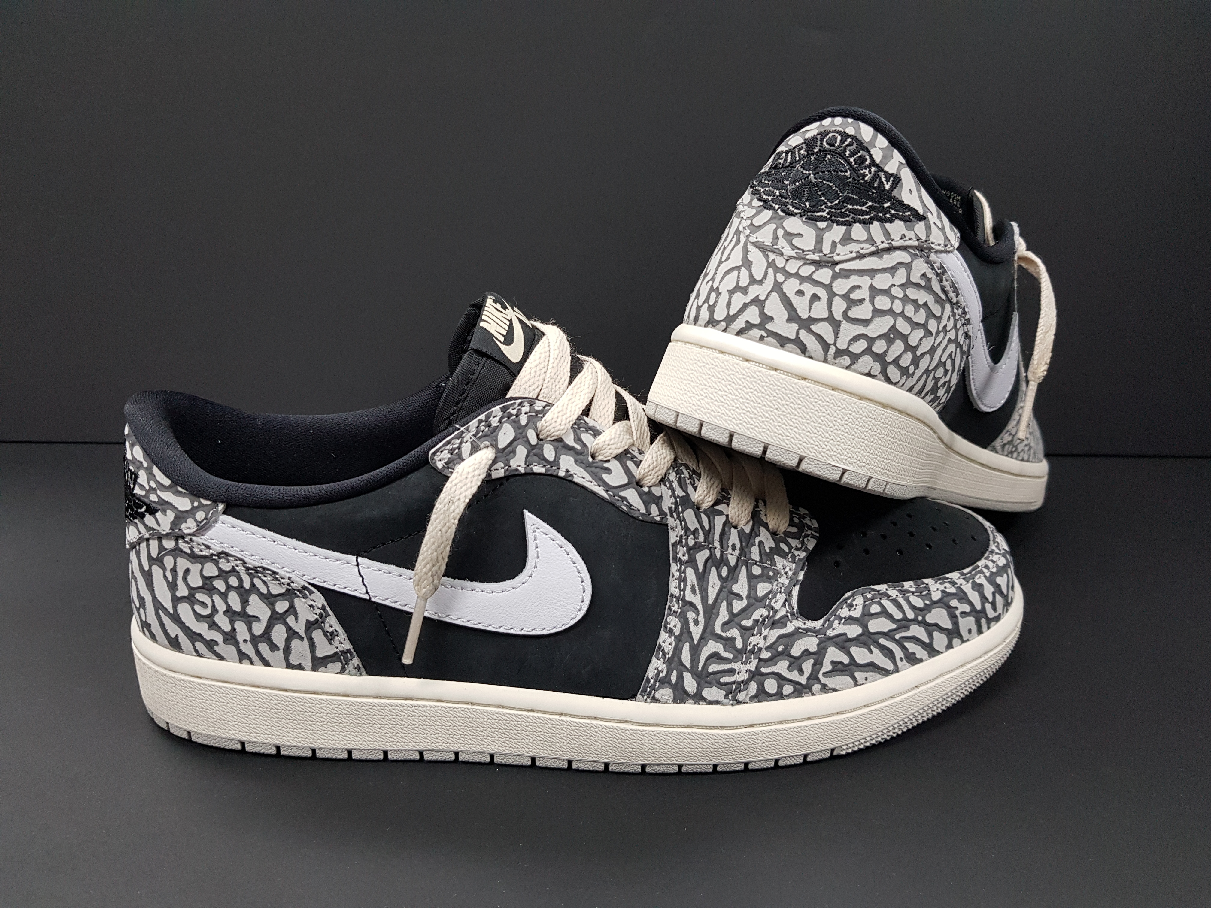 Jordan 1 Retro Low OG Black Cement 착용 스타일 - 2