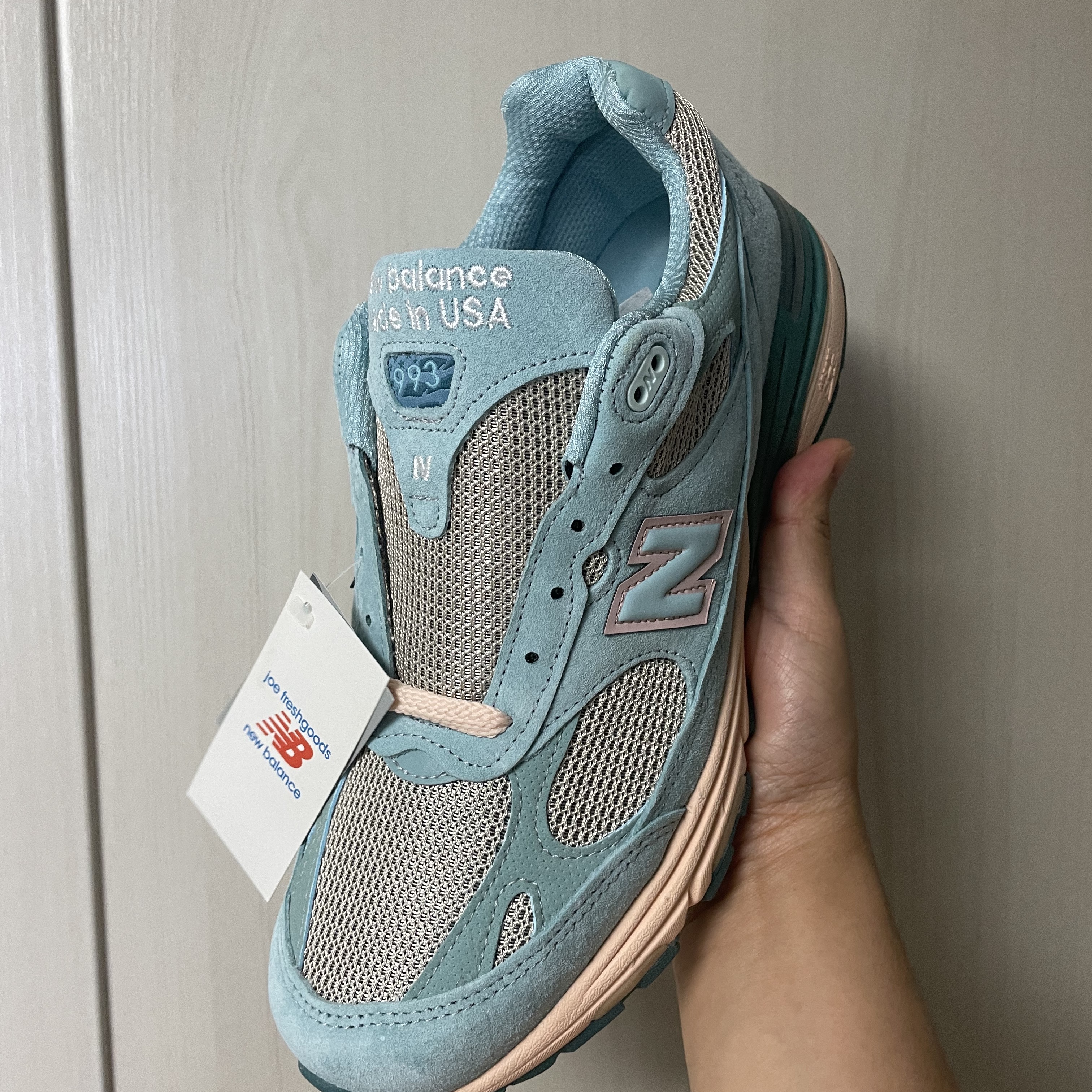 New Balance x Joe Freshgoods 993 Made in USA Arctic Blue 착용 스타일 - 3