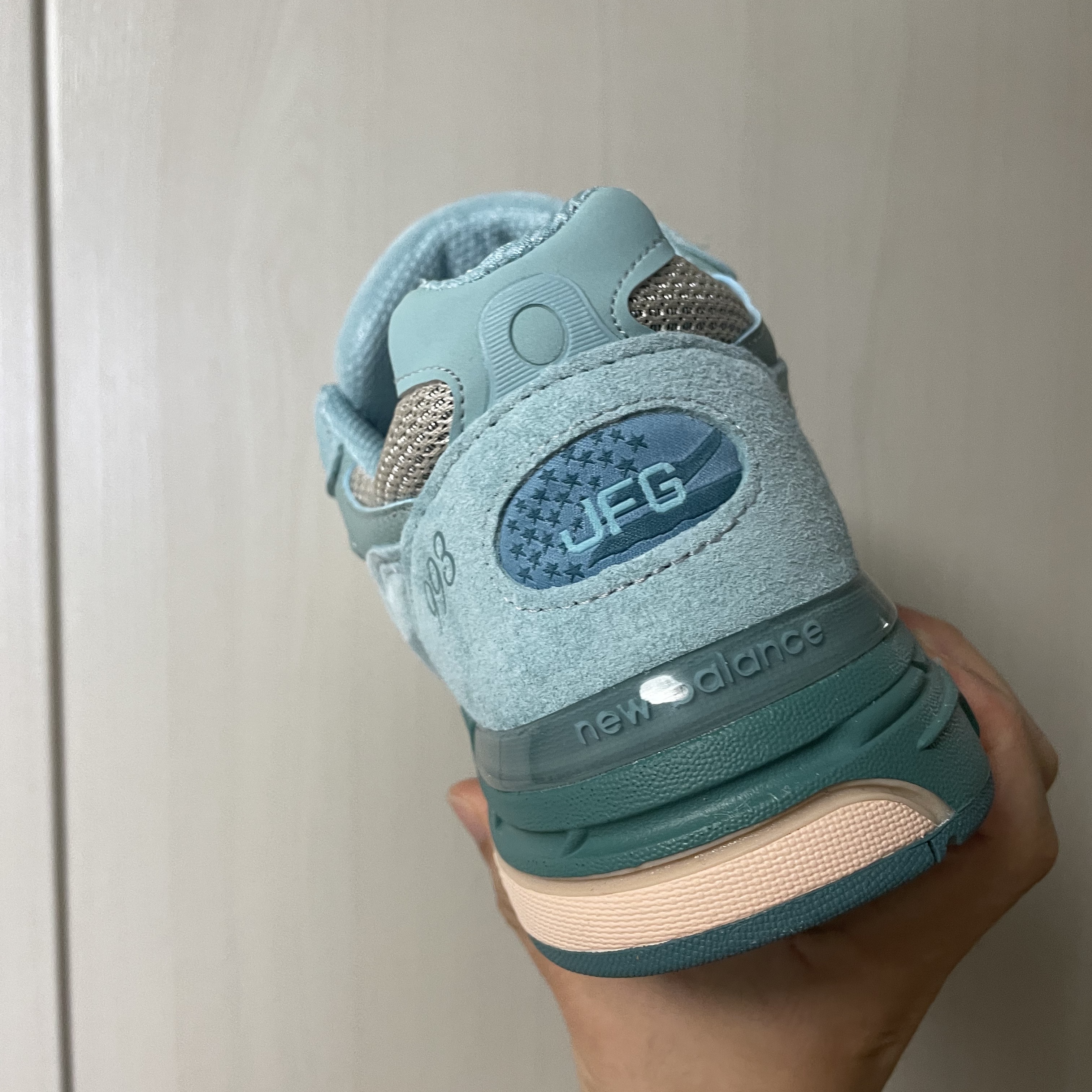 New Balance x Joe Freshgoods 993 Made in USA Arctic Blue 착용 스타일 - 2