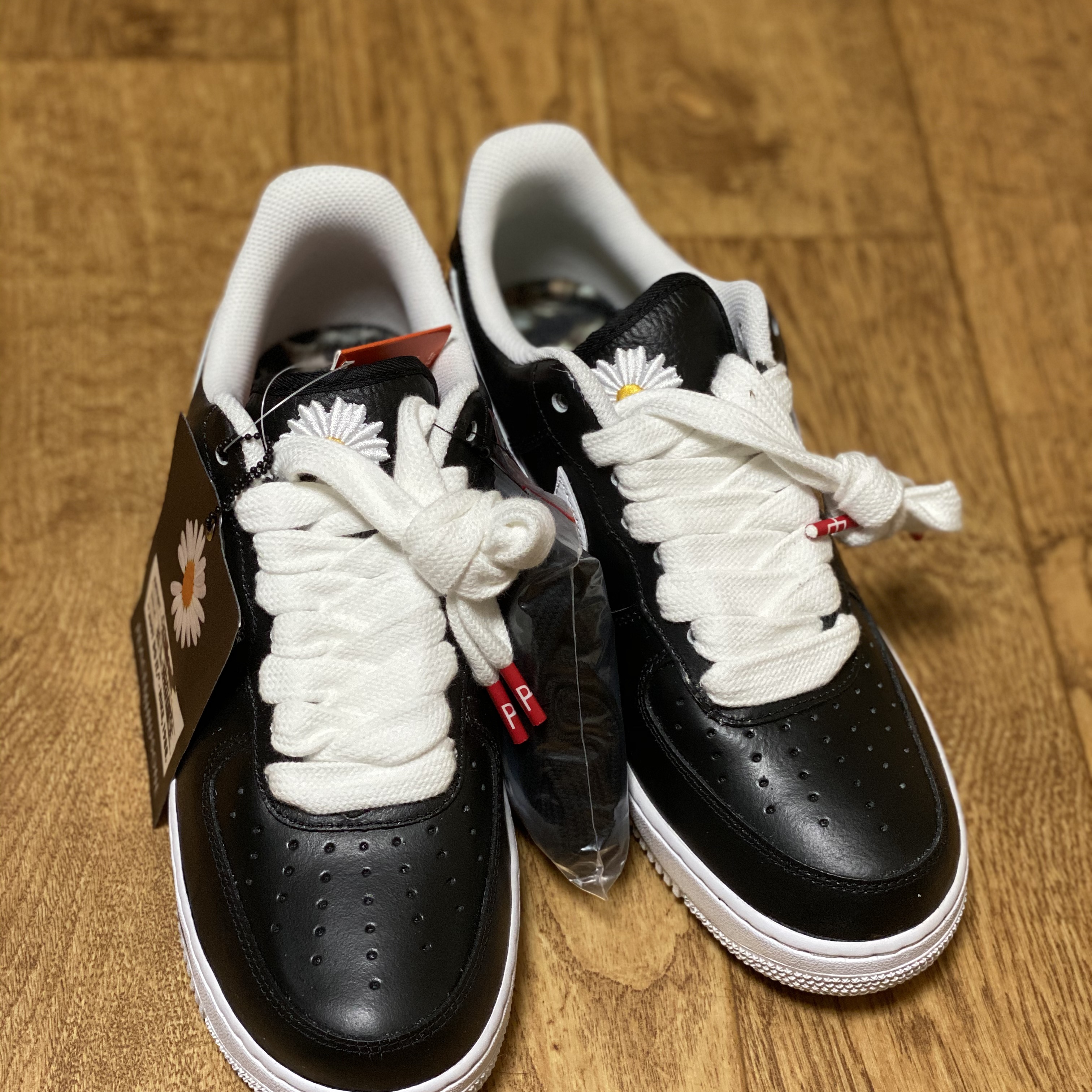 Nike x Peaceminusone Air Force 1 Low Para-Noise, Nike x Off-White Dunk Low University Gold Midnight Navy 착용 스타일 - 1