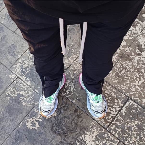 Puma Velophasis Black Intense Lavender 착용 스타일