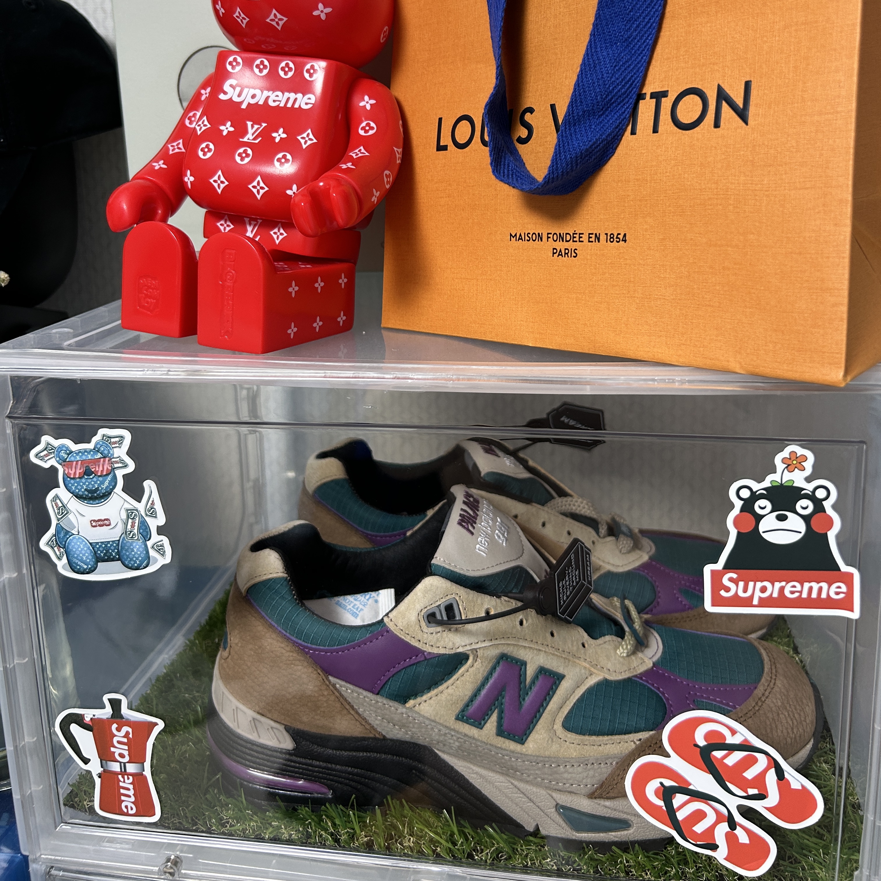 New Balance x Palace 991 Made in UK Teal Brown 착용 스타일