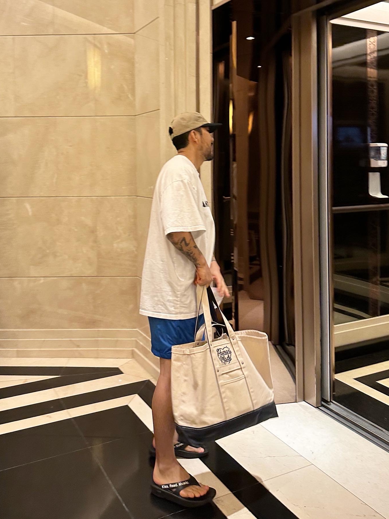 Human Made Heavy Canvas Tote Large Navy, Stussy Vintage S Low Pro Cap Khaki 착용 스타일