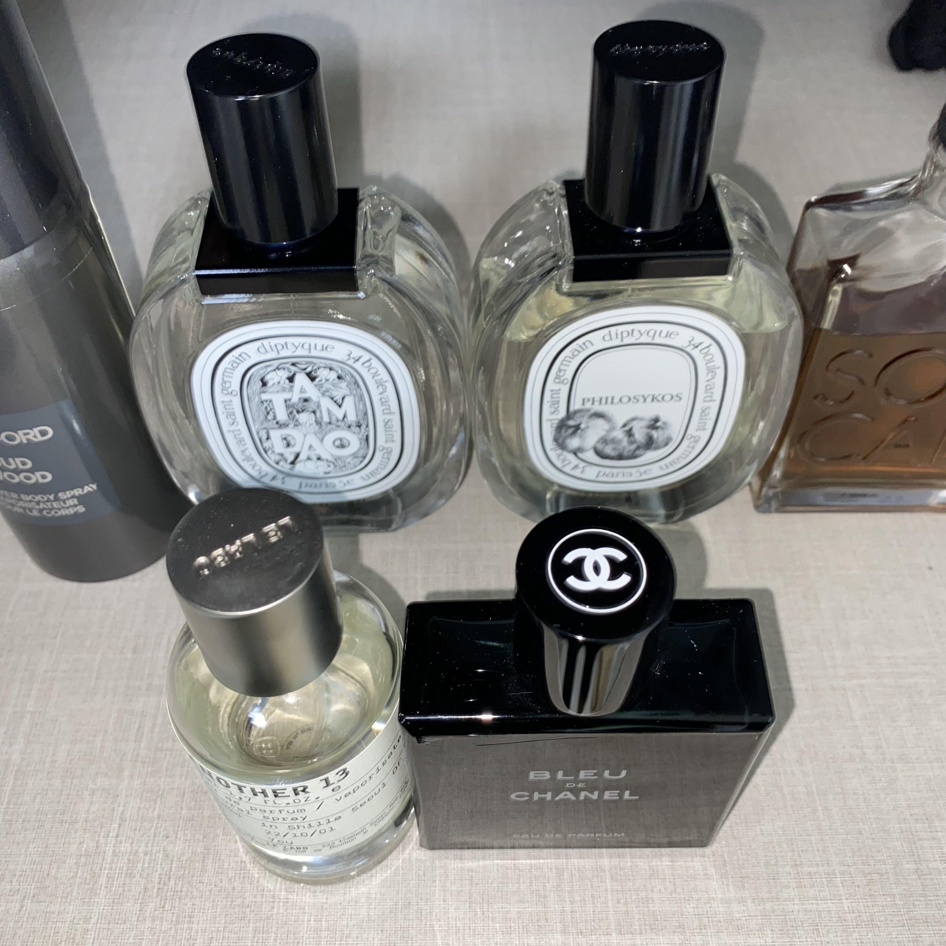 Chanel Bleu De Chanel Eau De Parfum 100ml, Le Labo Another 13 Eau De Parfum 50ml 착용 스타일
