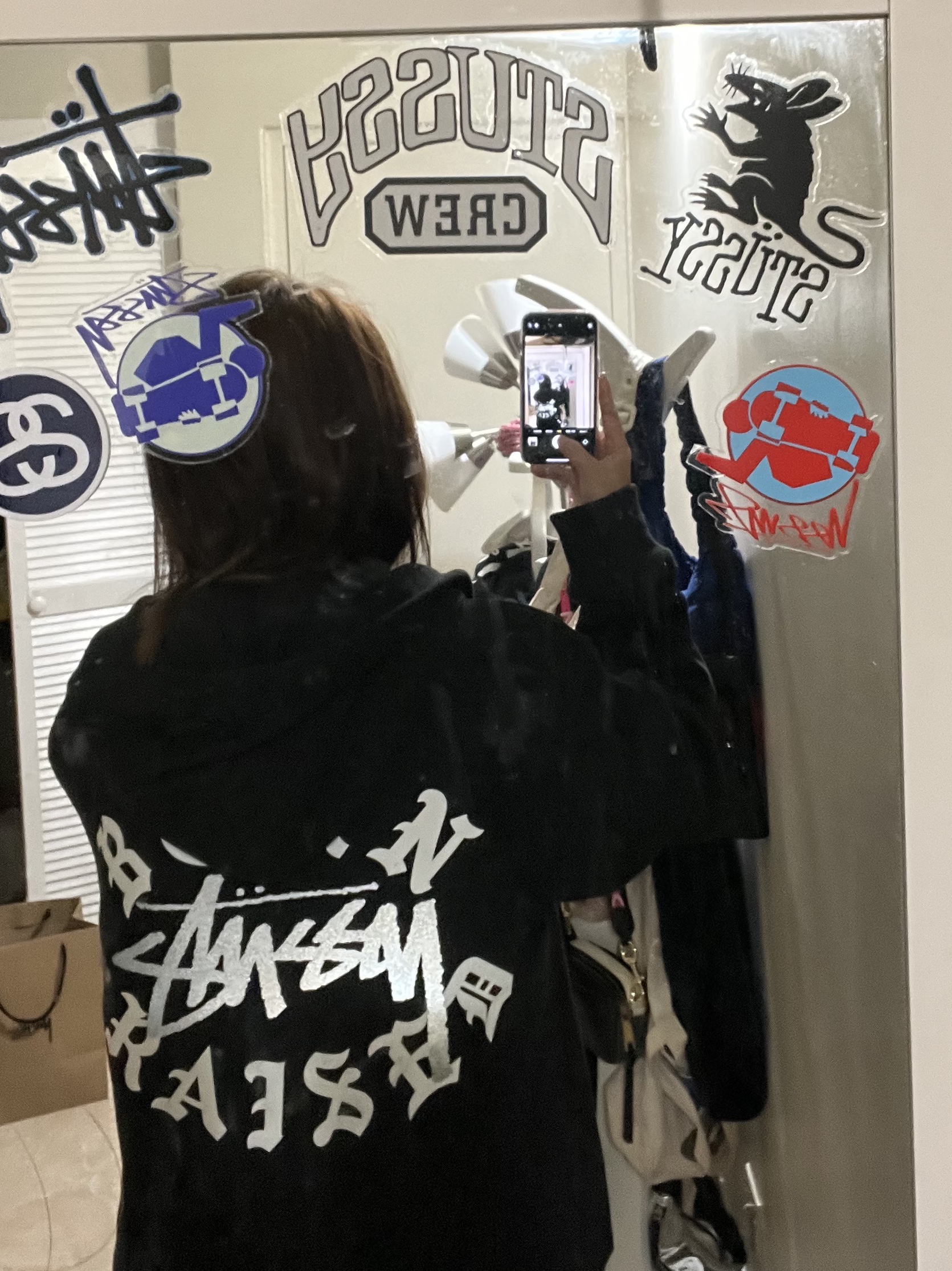 Stussy x Born X Raised Logo Zip Hoodie Black, Stussy x Born X Raised Handstyles T-Shirt Black 착용 스타일 - 1