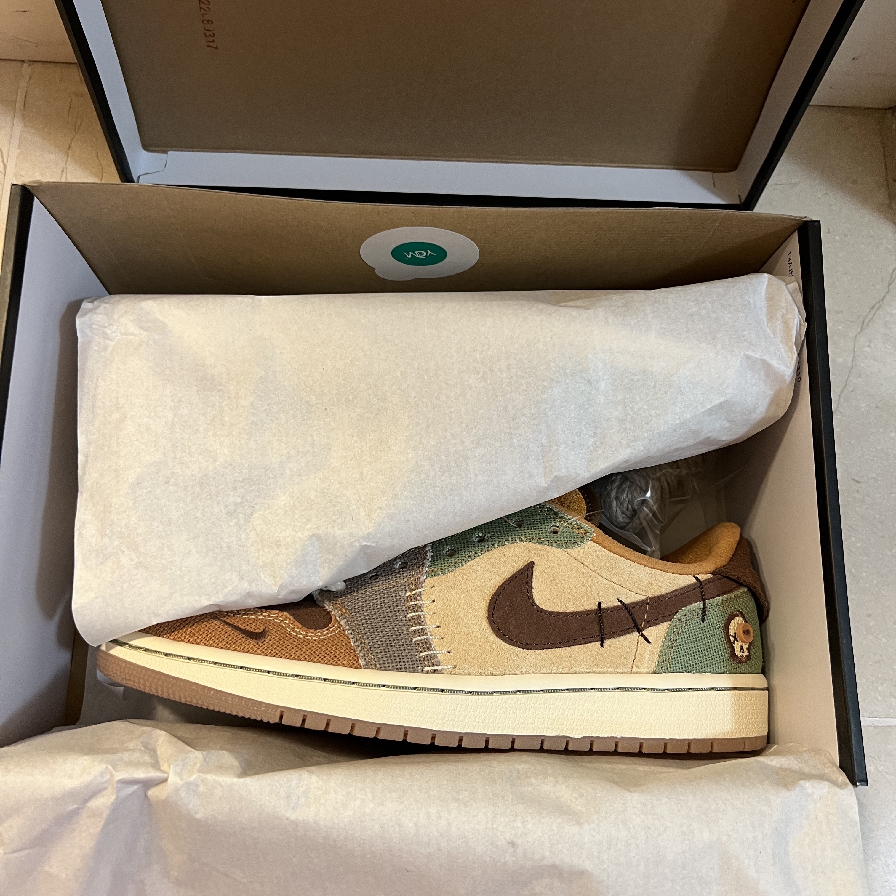 Jordan 1 x Zion Williamson Retro Low OG Flax and Oil Green 착용 스타일