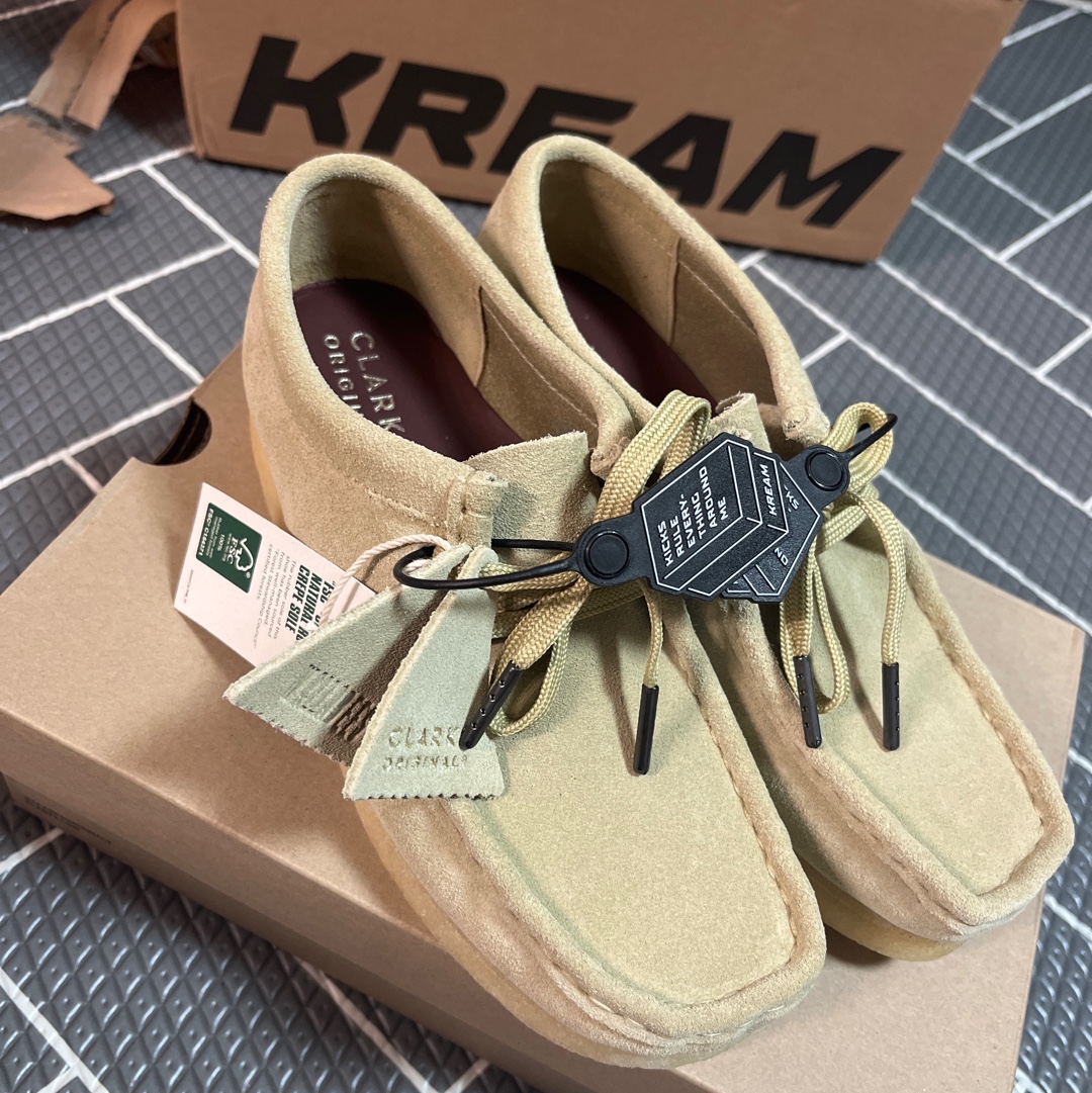 (W) Clarks Wallabee Maple Suede 착용 스타일