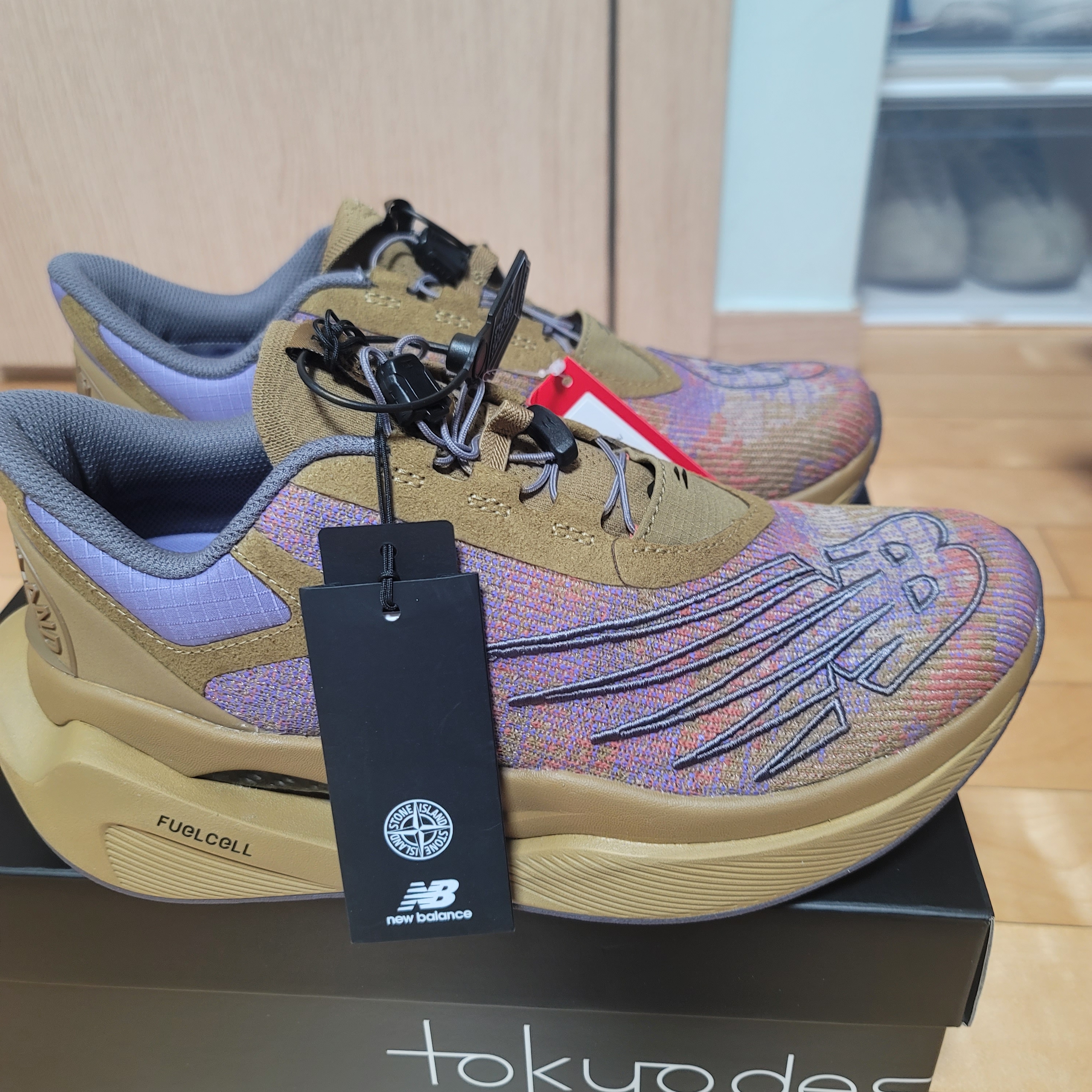 New Balance x Stone Island x Tokyo Design Studio FuelCell  C1 Military Green 착용 스타일 - 2