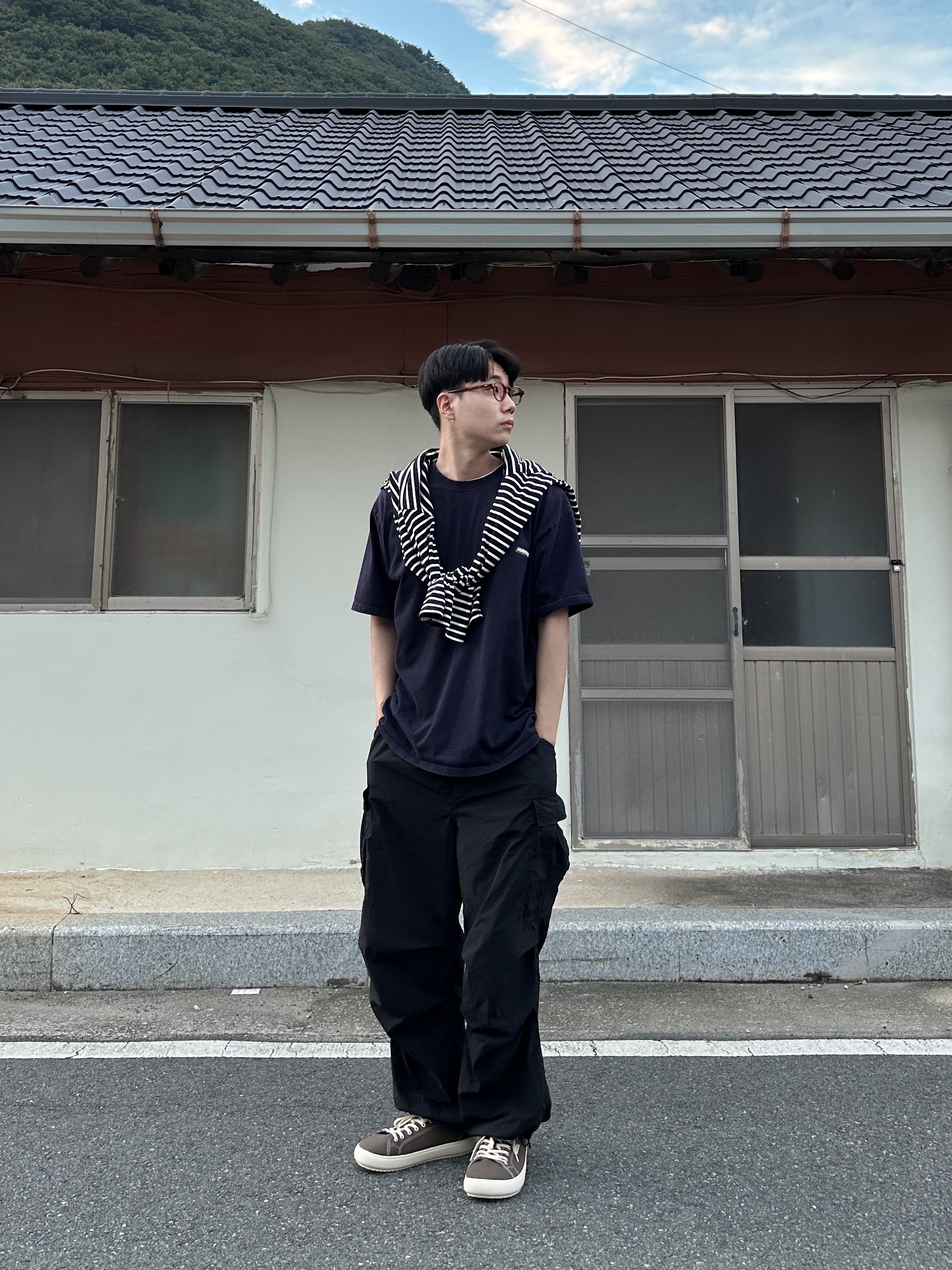 Play Comme des Garcons Striped LS T-Shirt Black White 착용 스타일