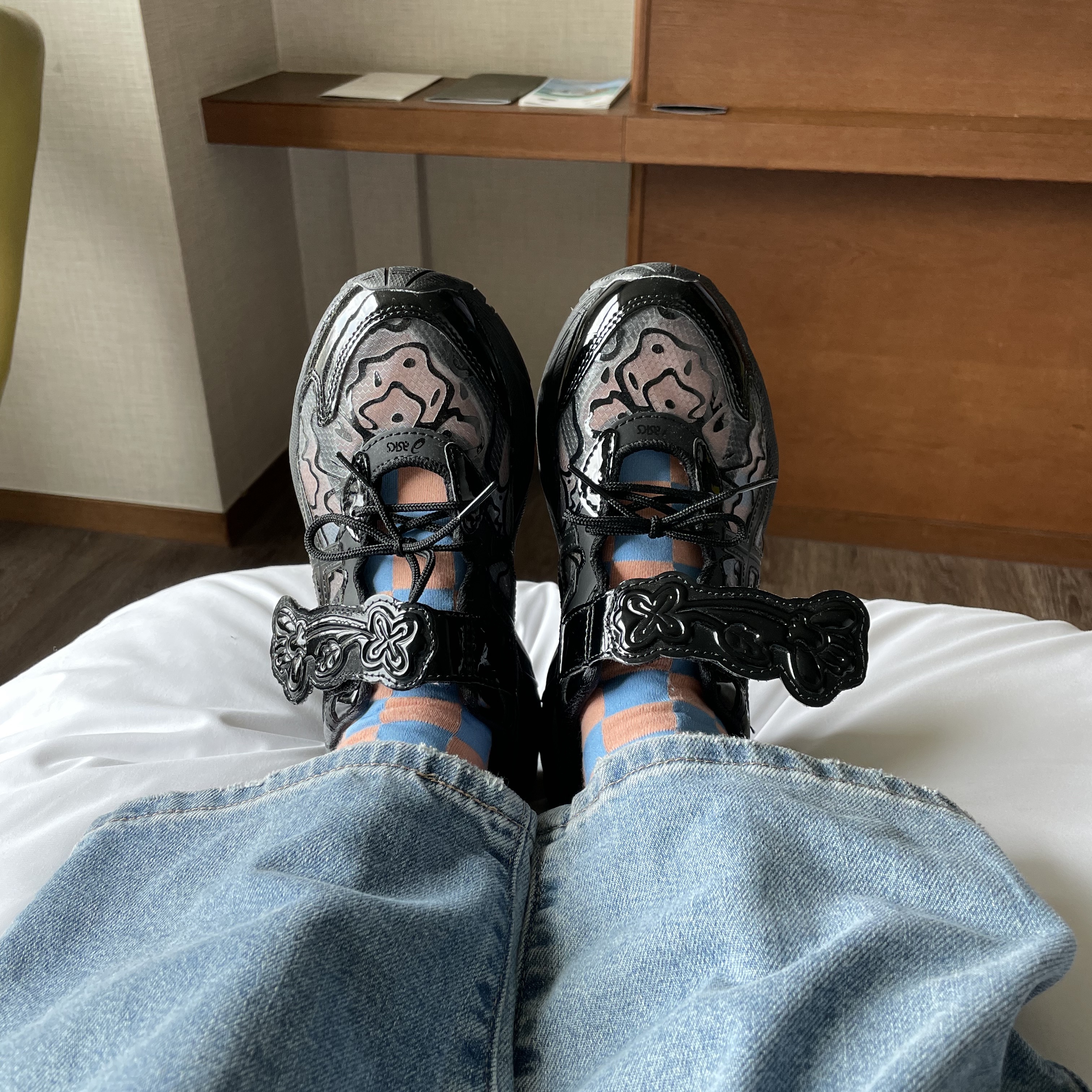 Asics x Cecilie Bahnsen GT-2160 Black 착용 스타일 - 1