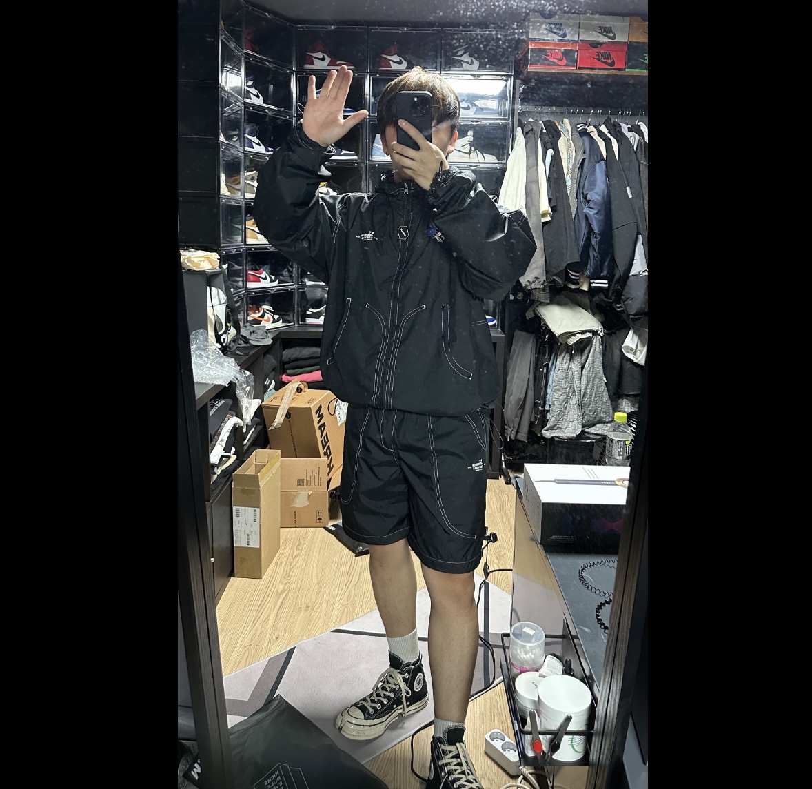 Converse x Ader Error Shapes Light Jacket Converse Black, Converse x Ader Error Shapes Shorts Black 착용 스타일