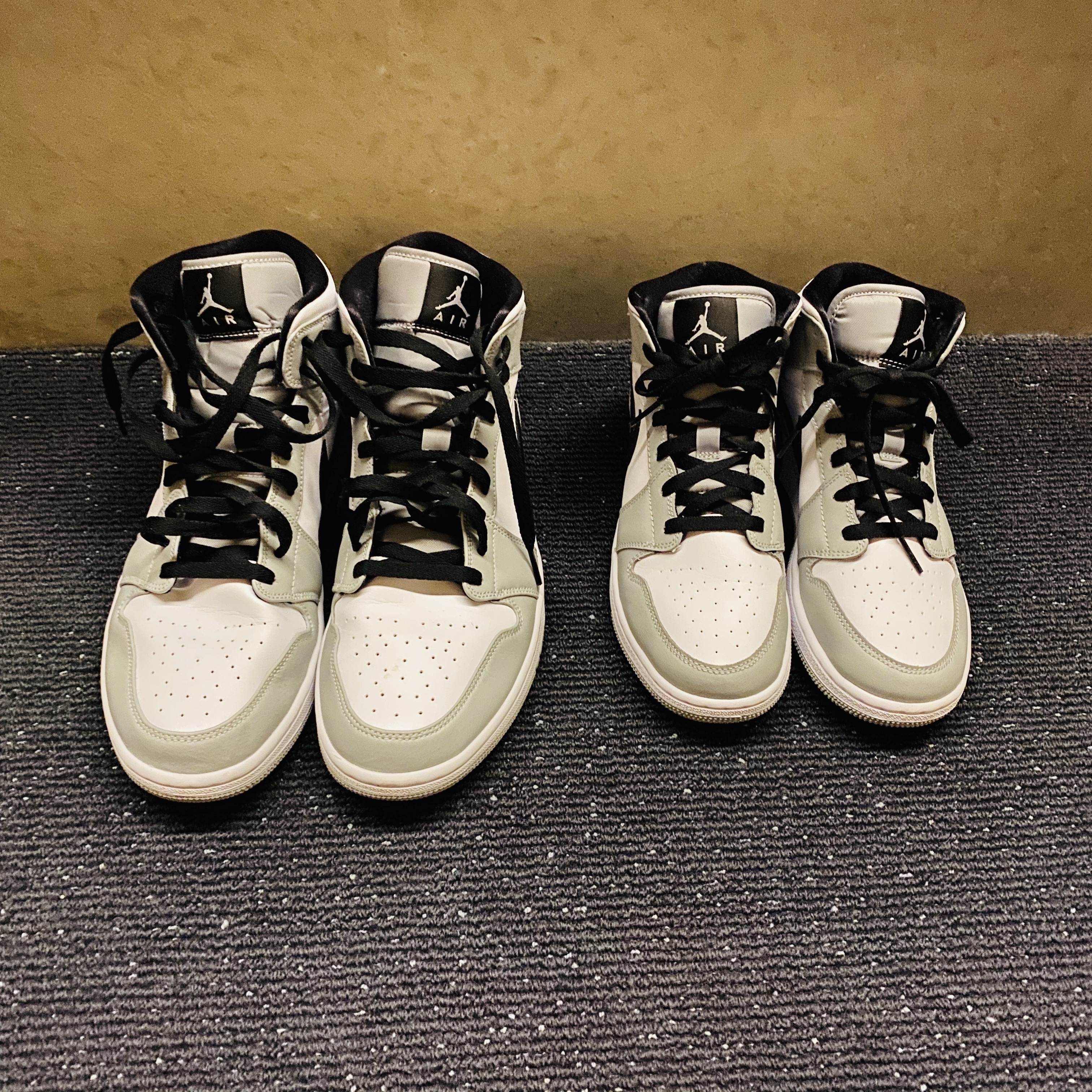 Jordan 1 Mid Light Smoke Grey 착용 스타일 - 1