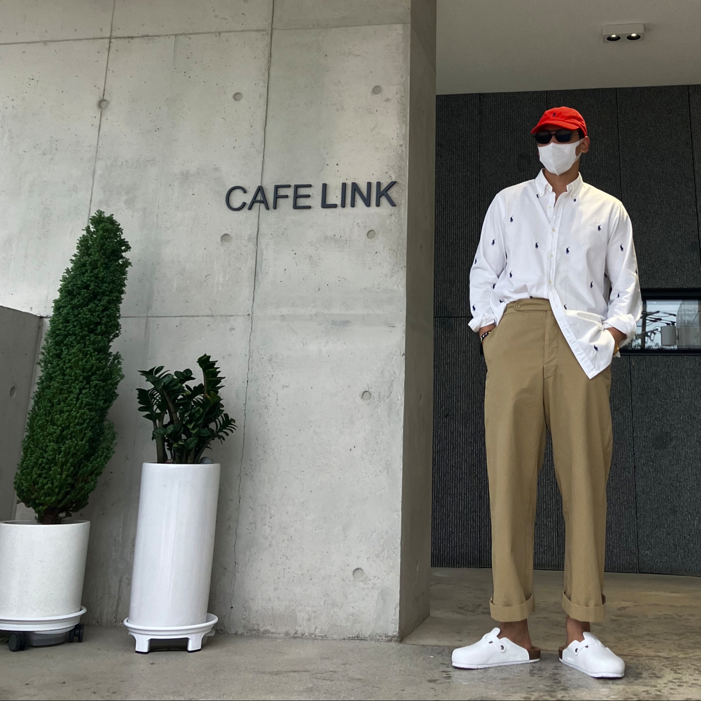 [30%적립] Polo Ralph Lauren Cotton Chino Ball Cap Red, Birkenstock Boston Suede Leather Antique White - Regular 착용 스타일 - 2
