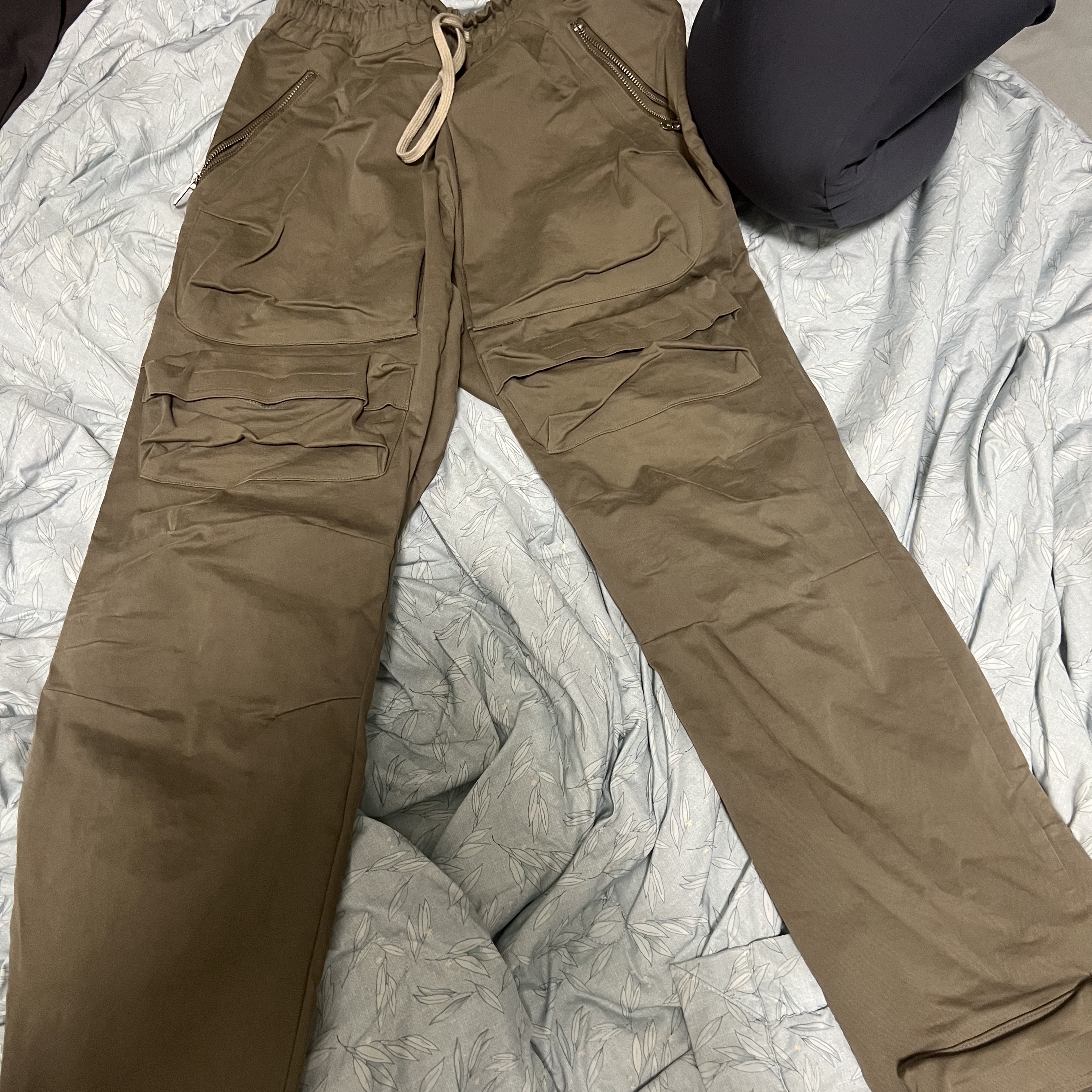 Grailz Flight Pocket Pants Tan 착용 스타일