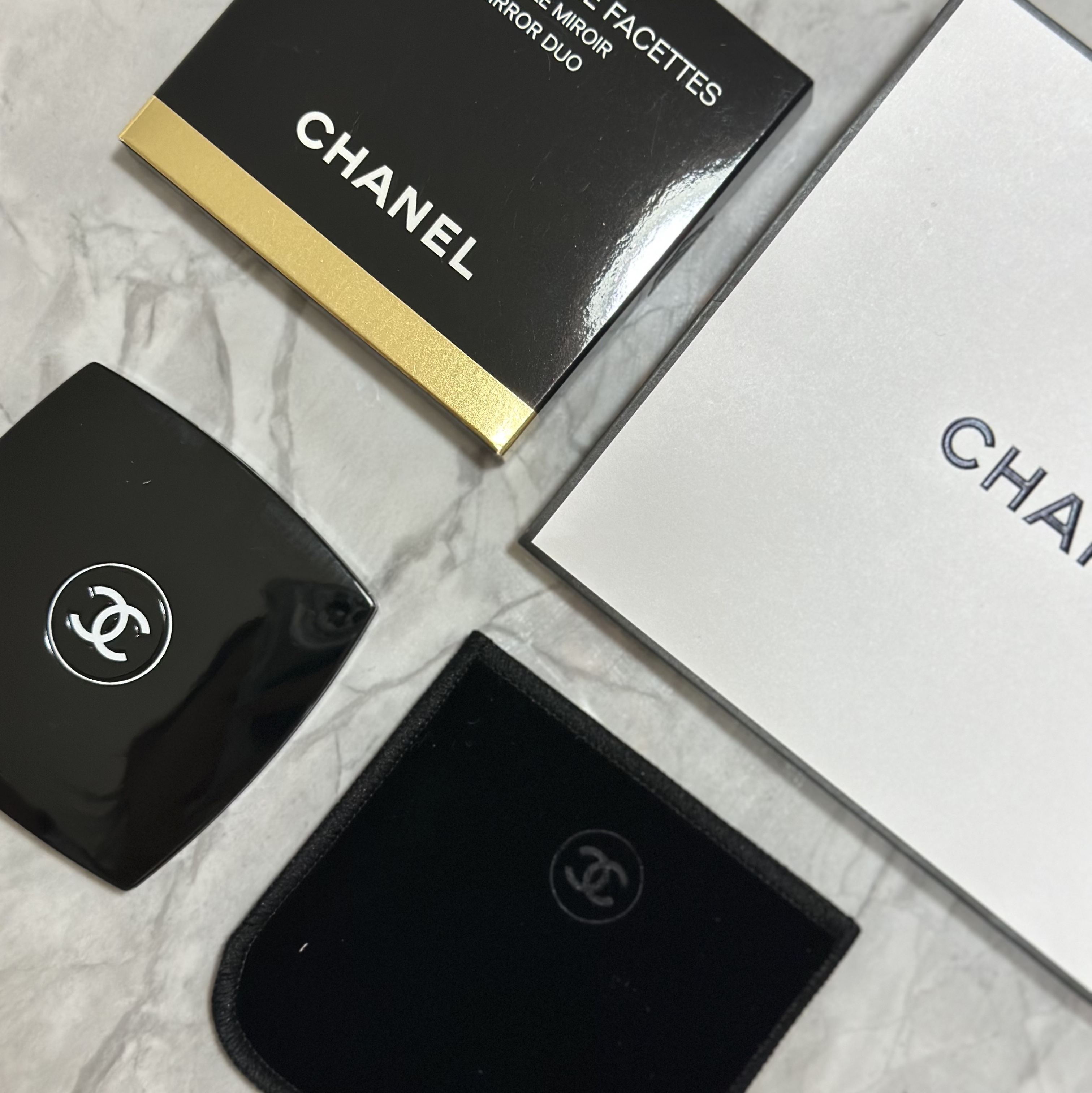 Chanel Miroir Double Facette 착용 스타일