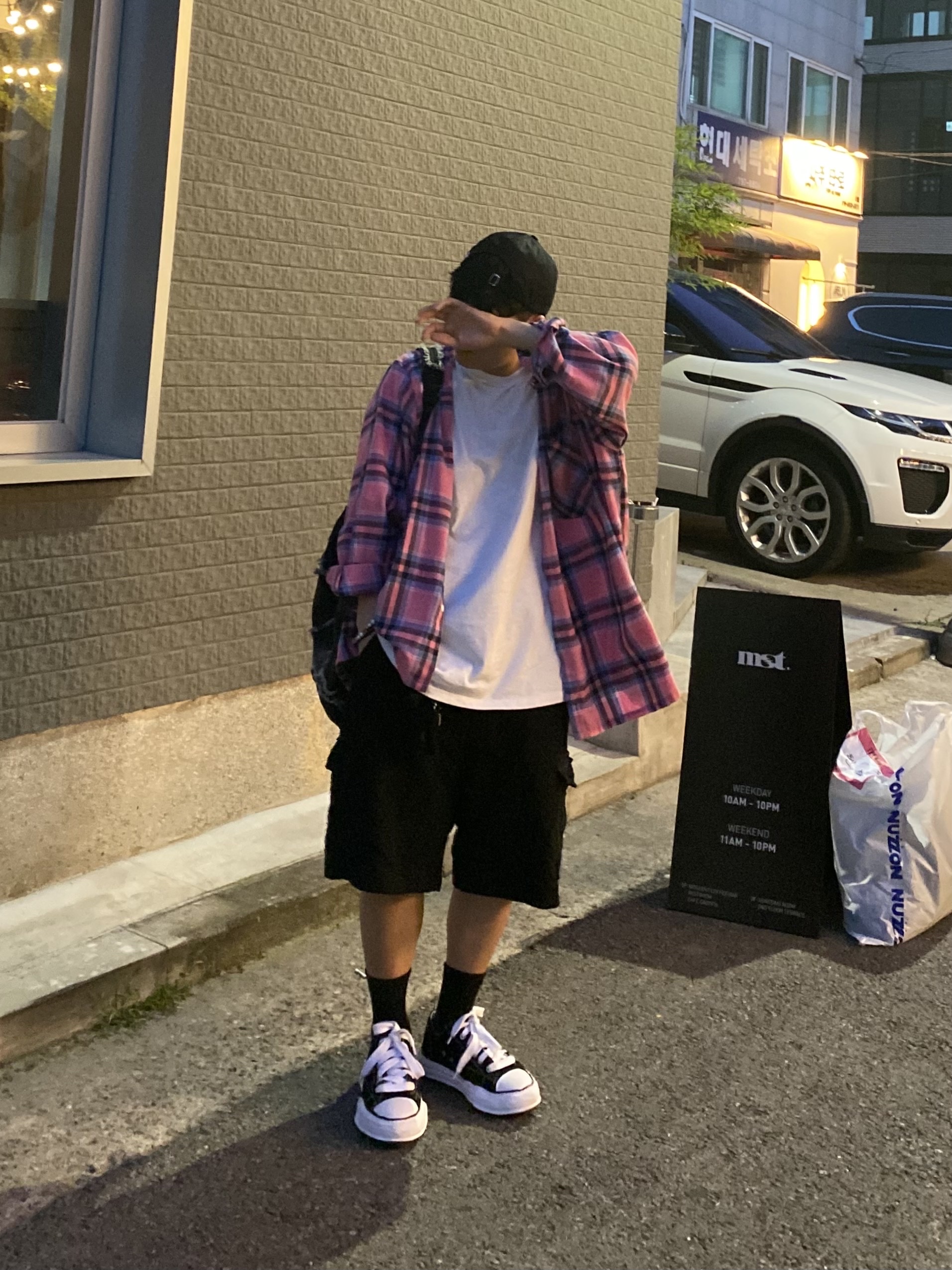 Maison Mihara Yasuhiro Peterson OG Sole Canvas Low Sneakers Black 착용 스타일 - 2