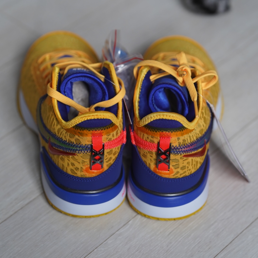 Nike Zoom LeBron NXXT Gen Titan EP University Gold Blue 착용 스타일 - 2