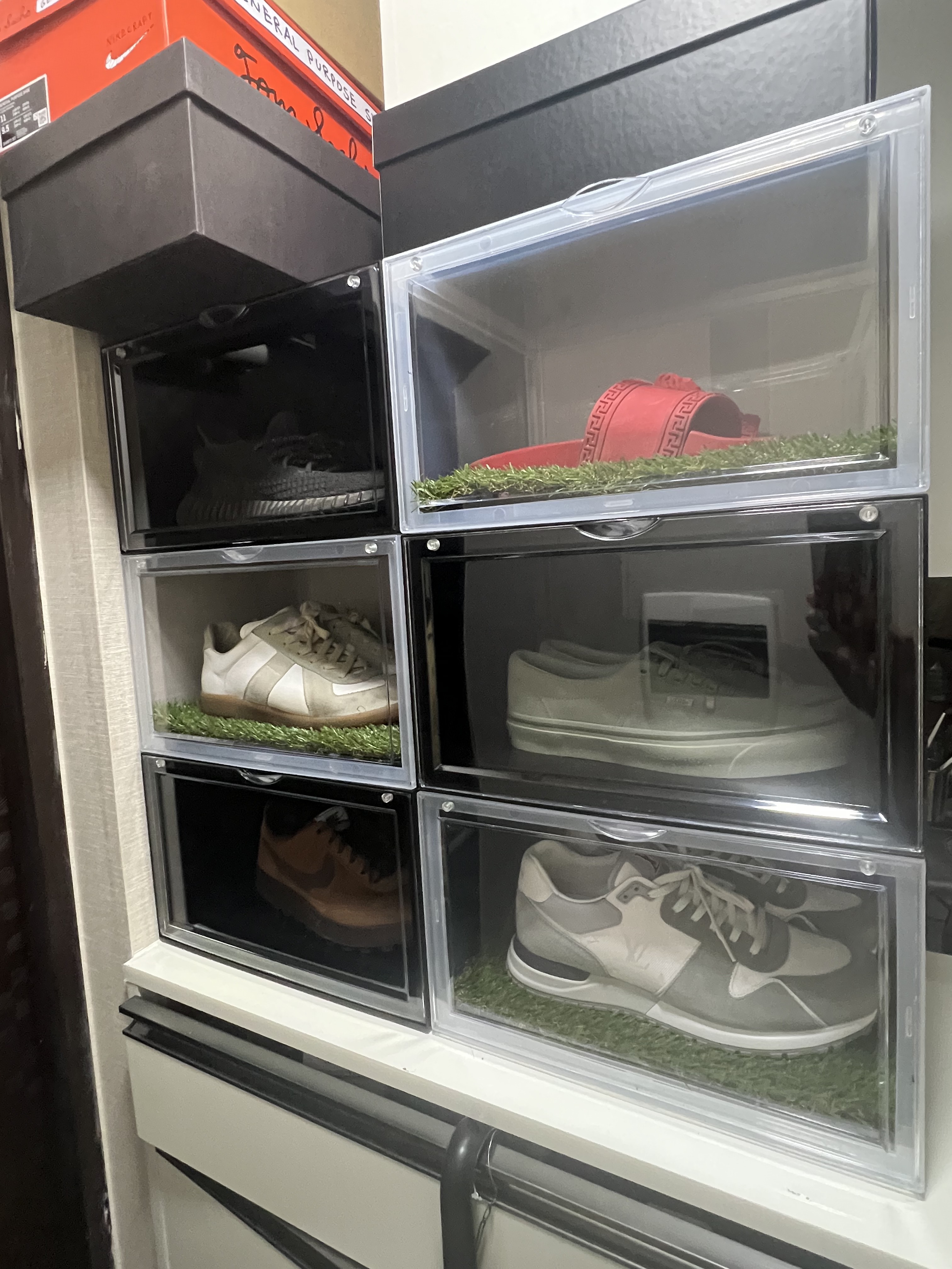 Nike x Tom Sachs General Purpose Shoe Brown, Vans x Neighborhood Era 95 DX Green 착용 스타일