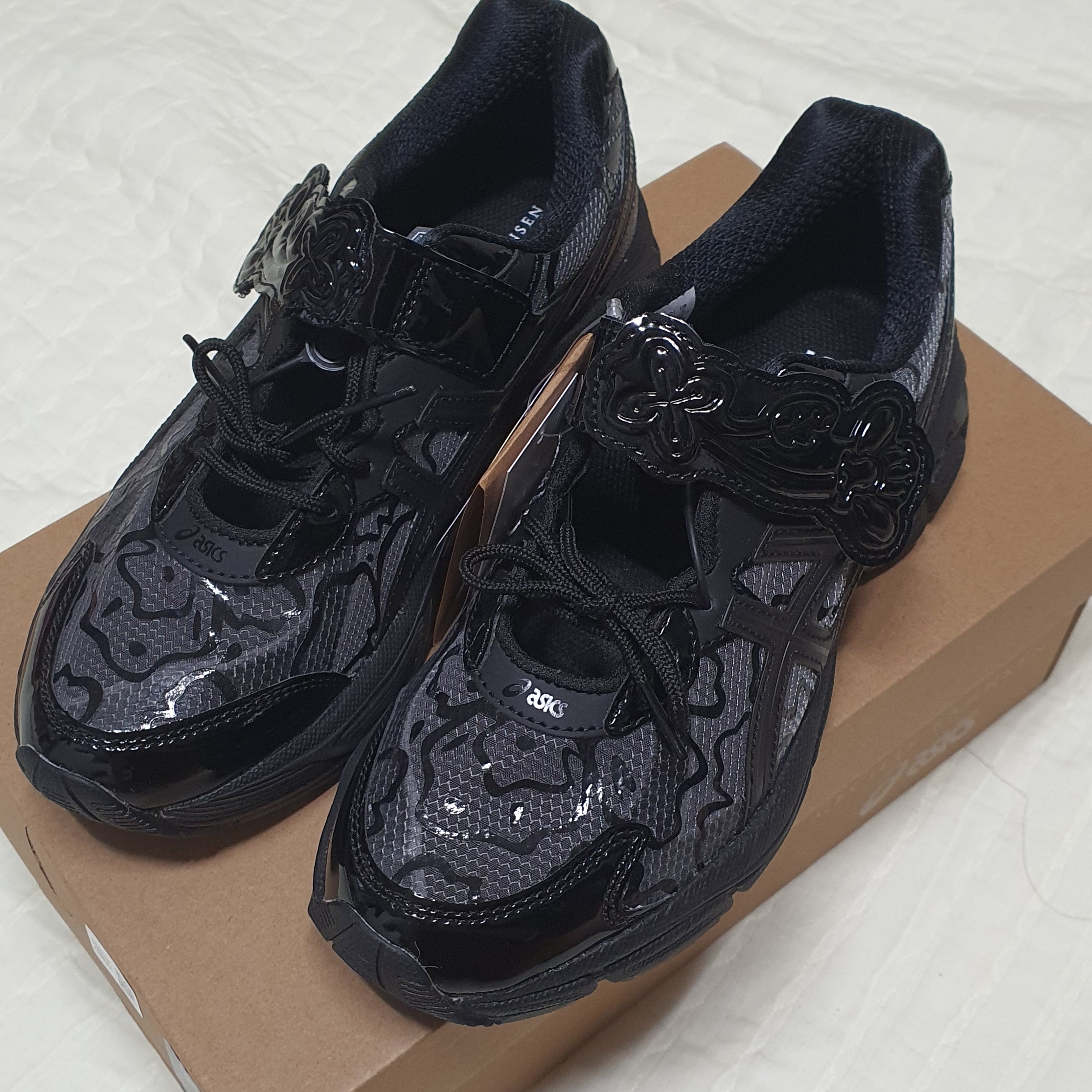 Asics x Cecilie Bahnsen GT-2160 Black 착용 스타일