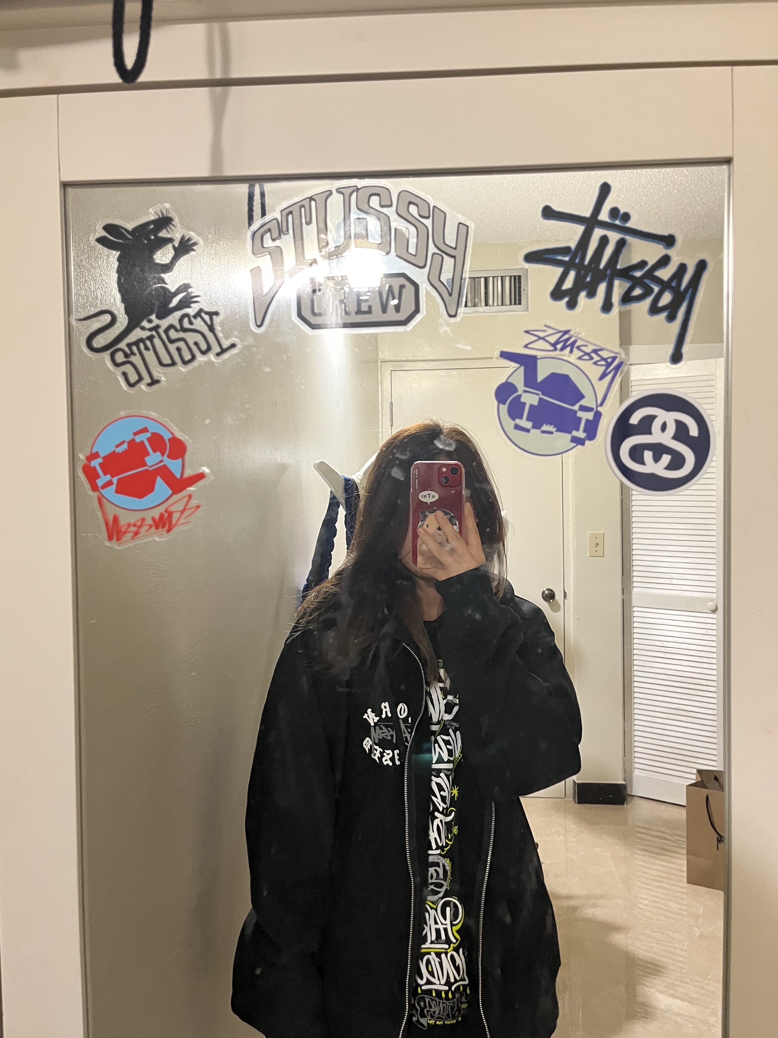 Stussy x Born X Raised Logo Zip Hoodie Black, Stussy x Born X Raised Handstyles T-Shirt Black 착용 스타일 - 2