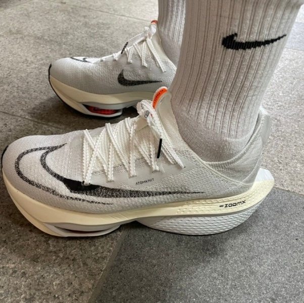 Nike Air Zoom Alphafly Next% 2 Proto White 착용 스타일