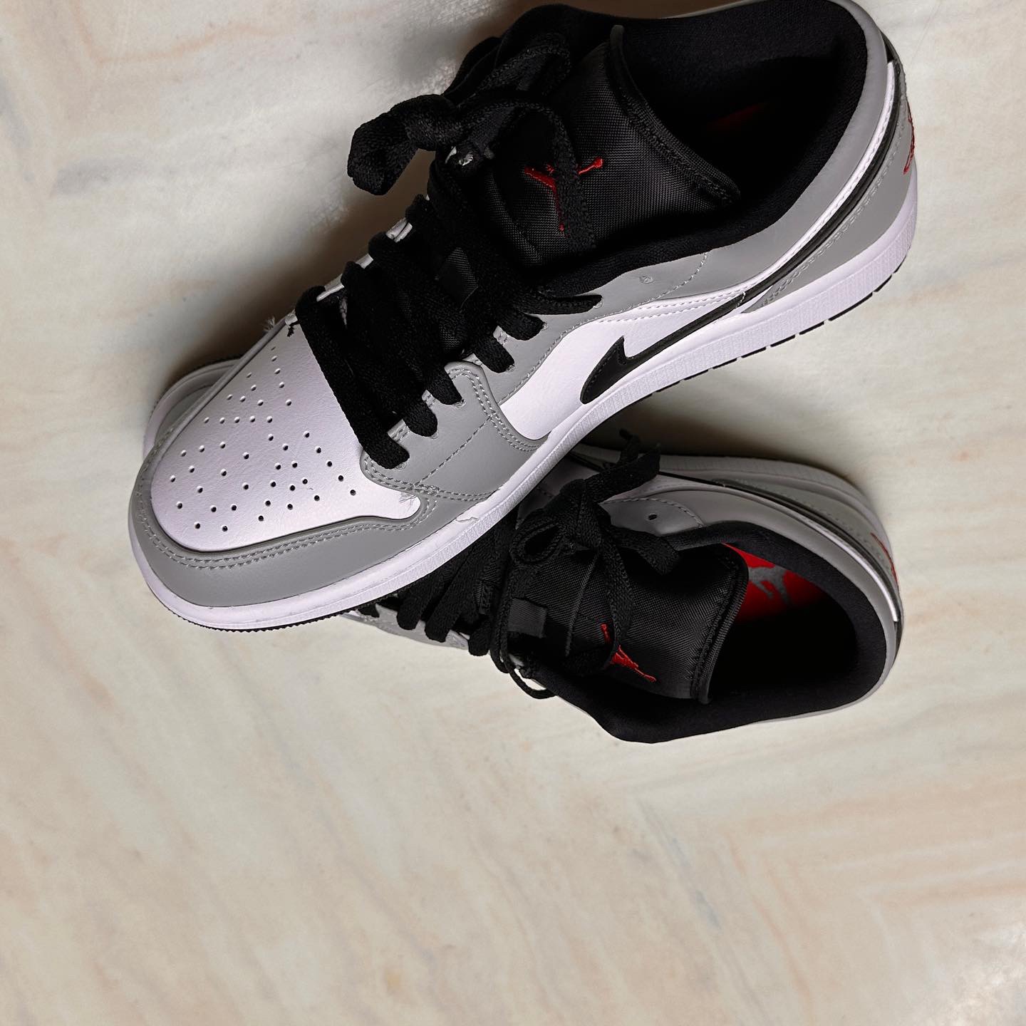 Jordan 1 Low Light Smoke Grey 착용 스타일 - 4