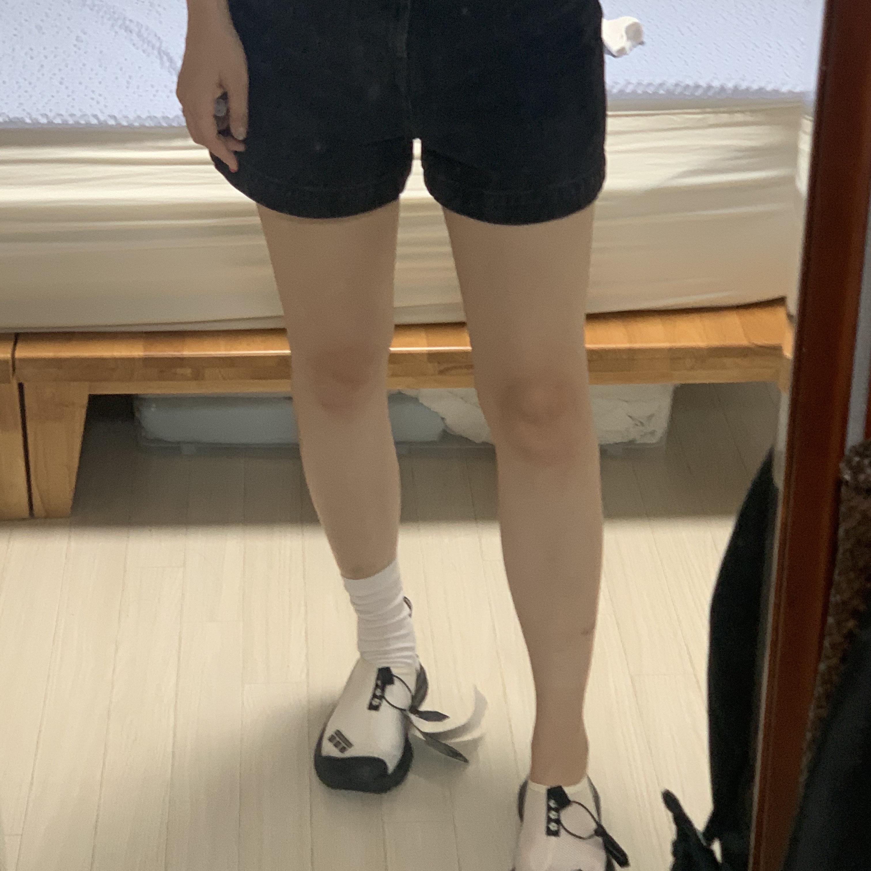 Salomon x Sandy Liang RX Moc 3.0 Black White 착용 스타일 - 2