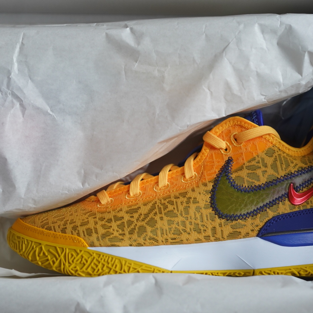 Nike Zoom LeBron NXXT Gen Titan EP University Gold Blue 착용 스타일 - 4