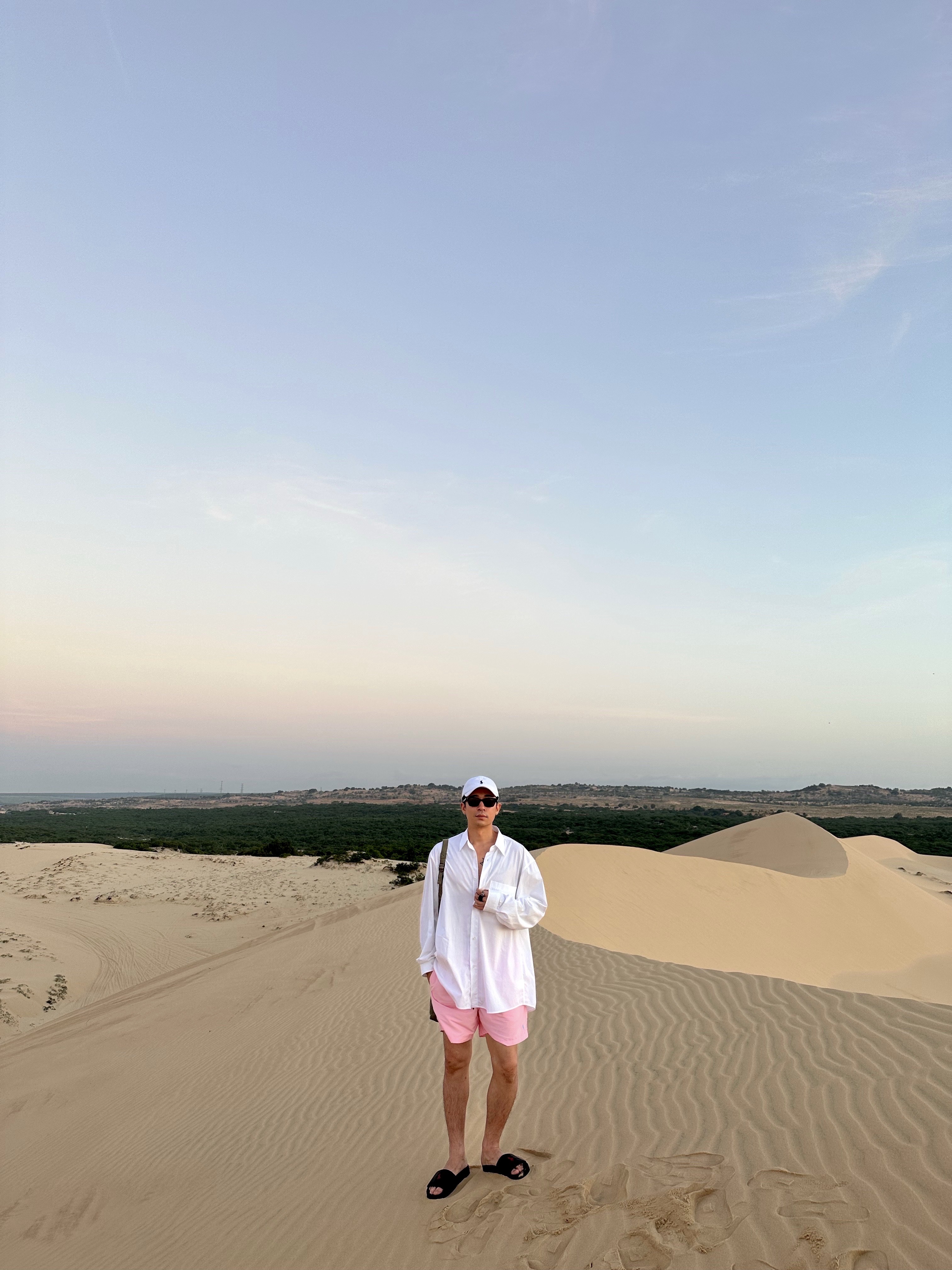 Jacquemus Le Bob Artichaut Bucket Hat Off White, [30%적립] Polo Ralph Lauren Cotton Chino Ball Cap White 착용 스타일 - 4
