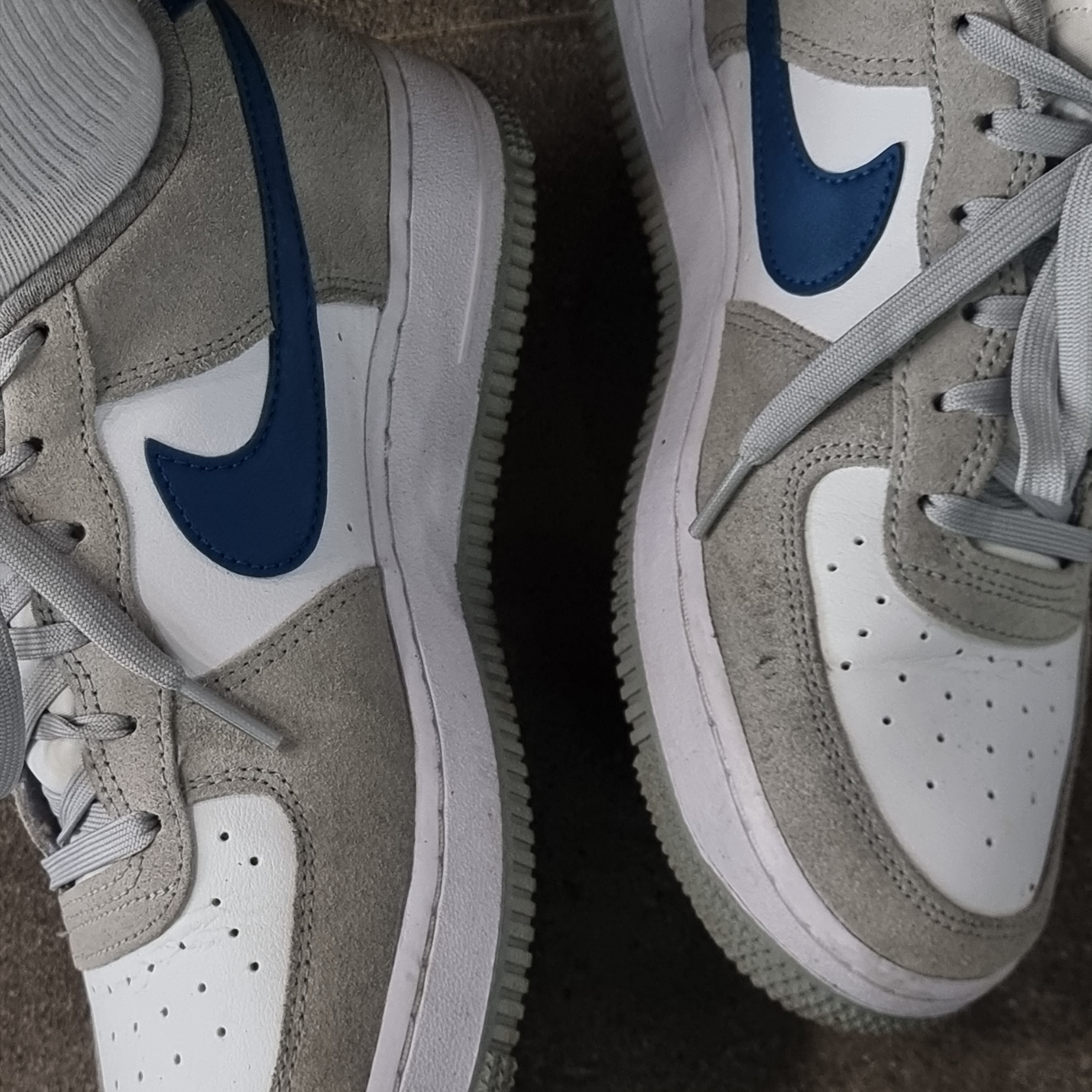 (GS) Nike Air Force 1 LV8 Athletic Club Light Smoke Grey Marina 착용 스타일