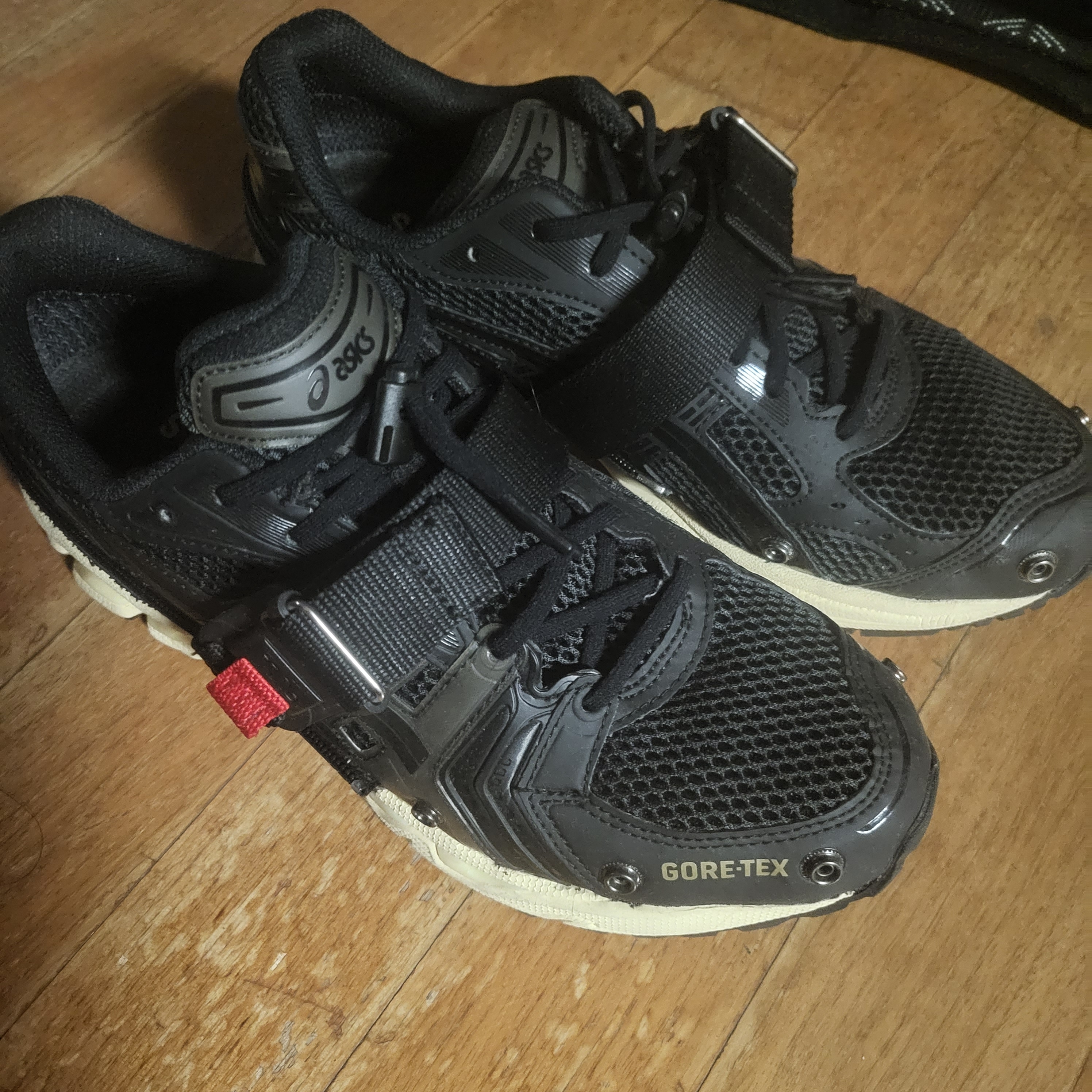 Asics x Beams Gel-Kayano 14 Gore-Tex Black 착용 스타일